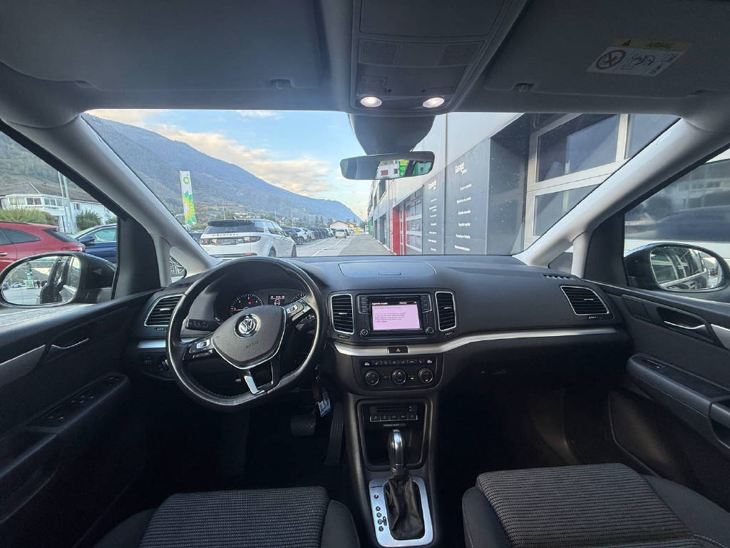VW Sharan 2.0 TDI SCR Comfortline DSG 4m-image-8
