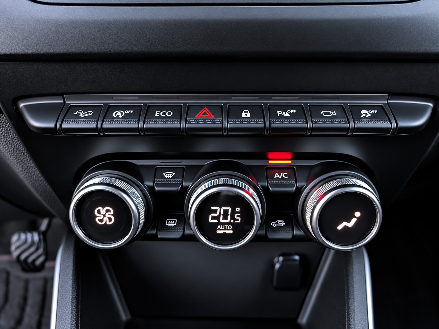 DACIA Duster SCe 115 Ultimate 4x4-image-8