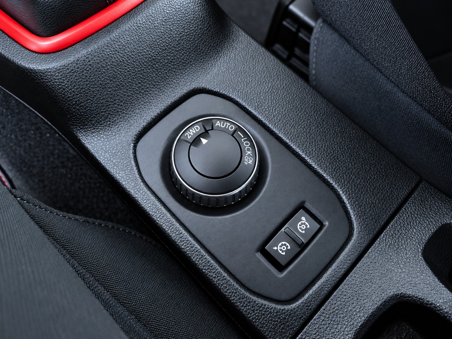 DACIA Duster SCe 115 Ultimate 4x4-image-3