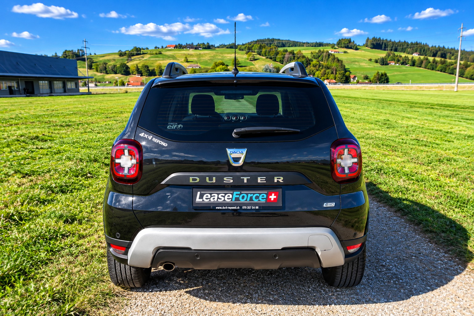 DACIA Duster SCe 115 Ultimate 4x4-image-1