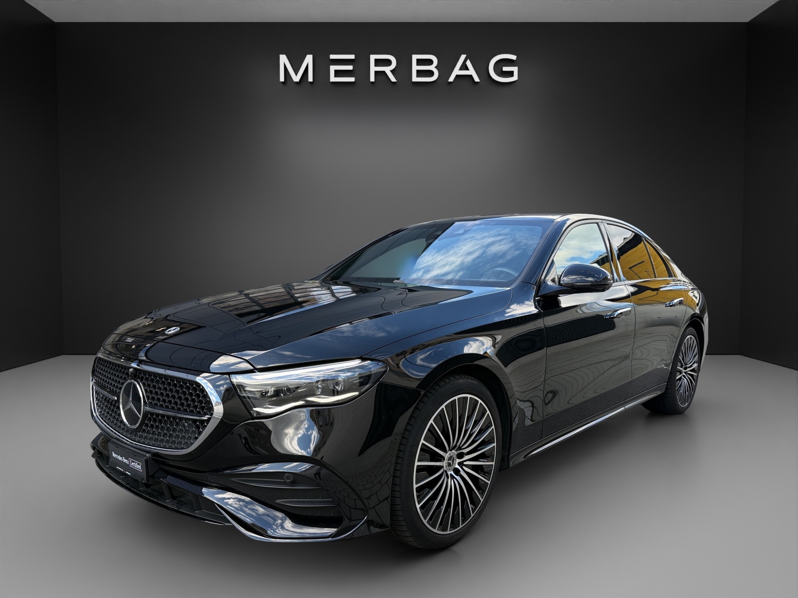 MERCEDES-BENZ E 220 d 4Matic 9G-Tronic-image-2