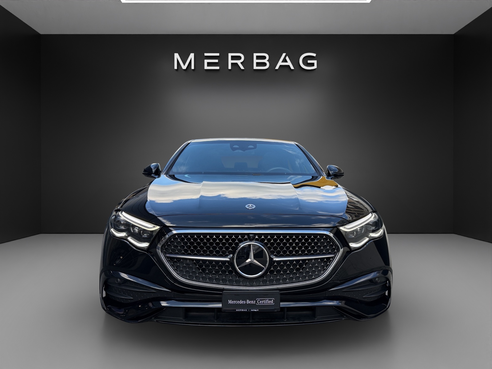 MERCEDES-BENZ E 220 d 4Matic 9G-Tronic-image-1