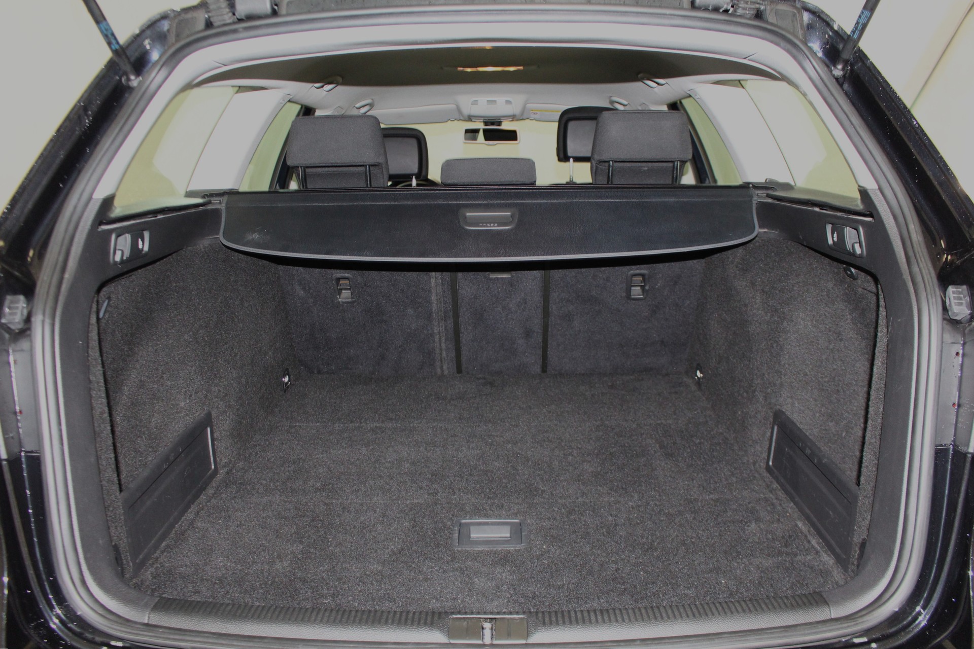 VW Passat Variant 2.0 TDI 140 BlueMT Comfl. DSG-image-8