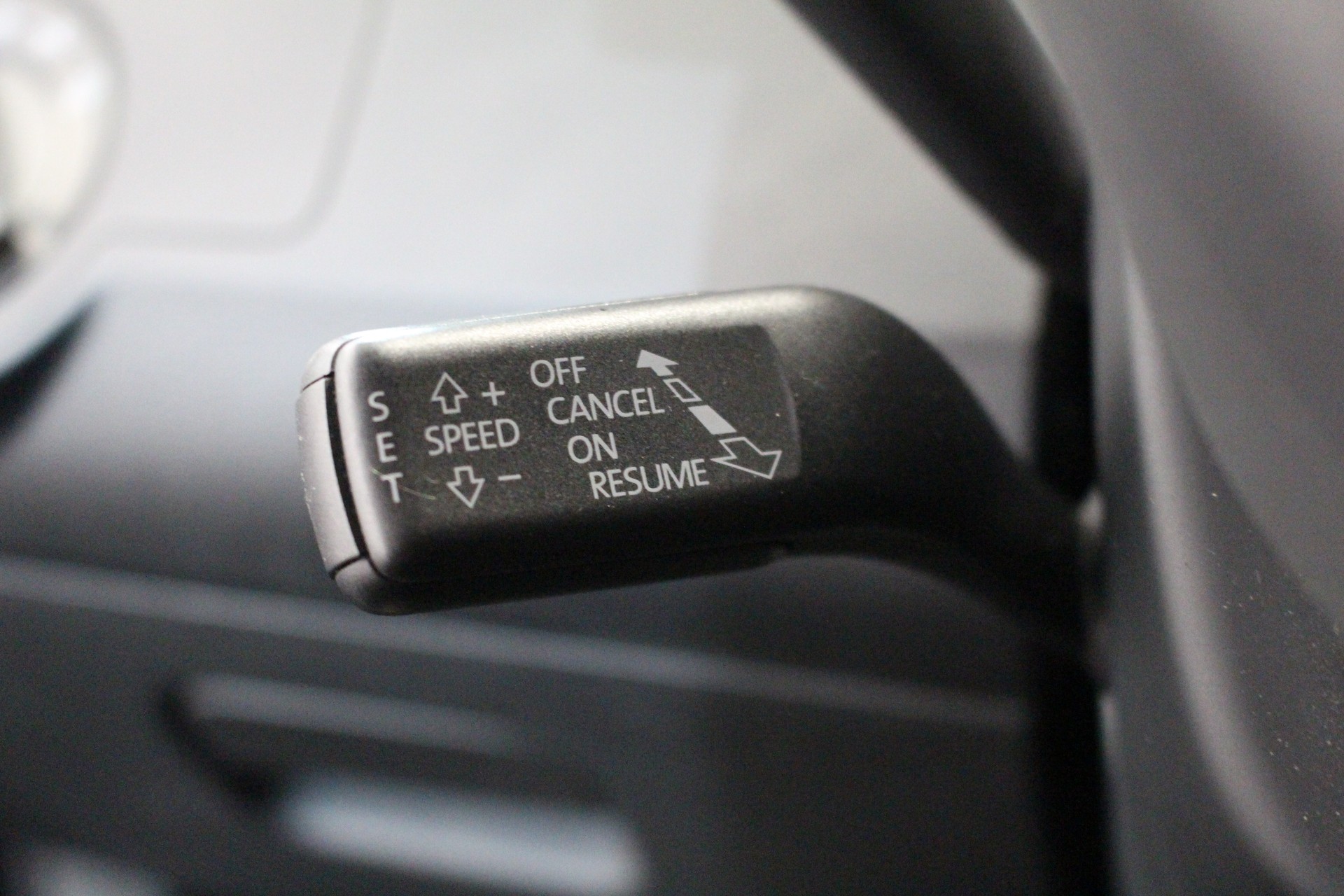 VW Passat Variant 2.0 TDI 140 BlueMT Comfl. DSG-image-14