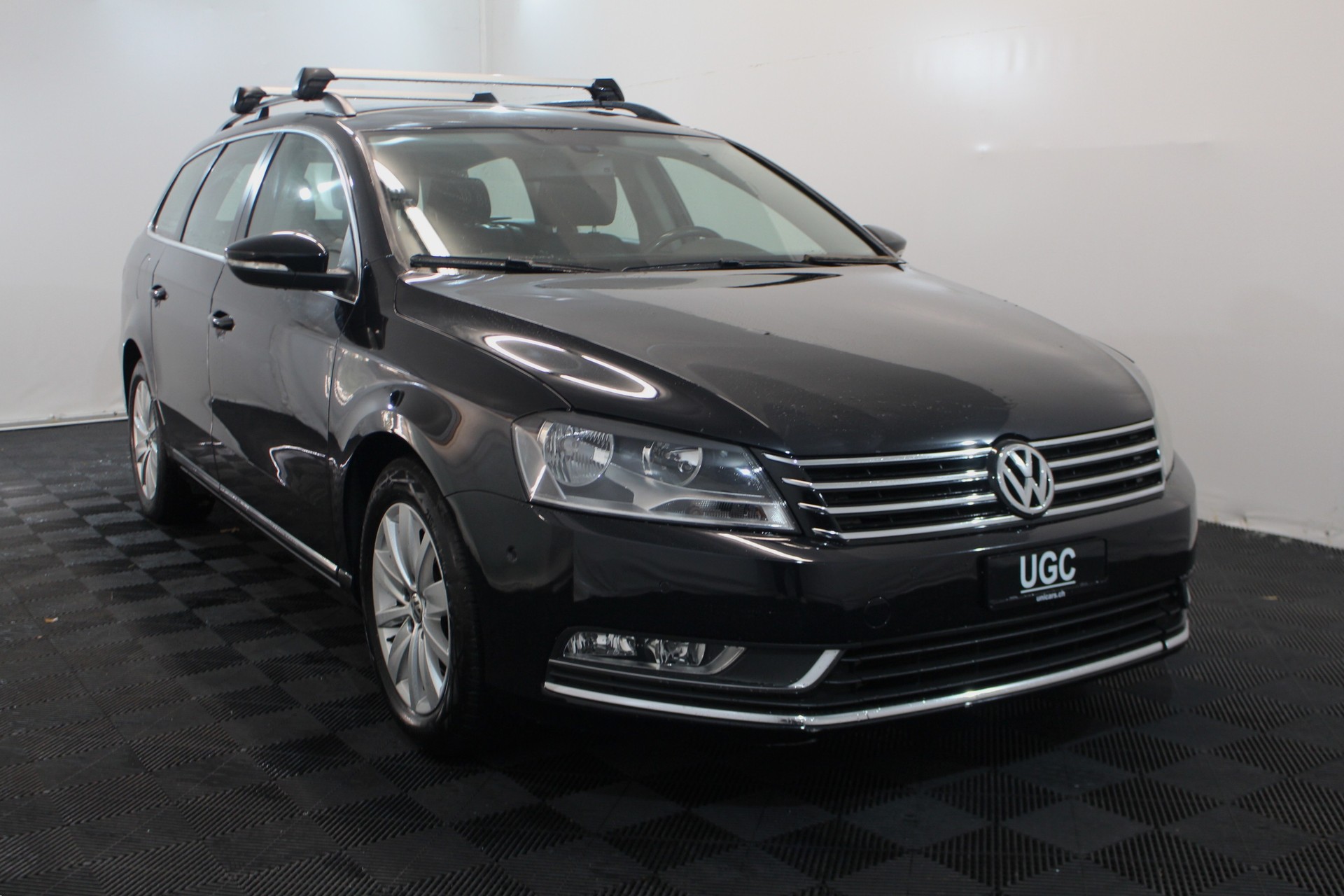 VW Passat Variant 2.0 TDI 140 BlueMT Comfl. DSG-image-0