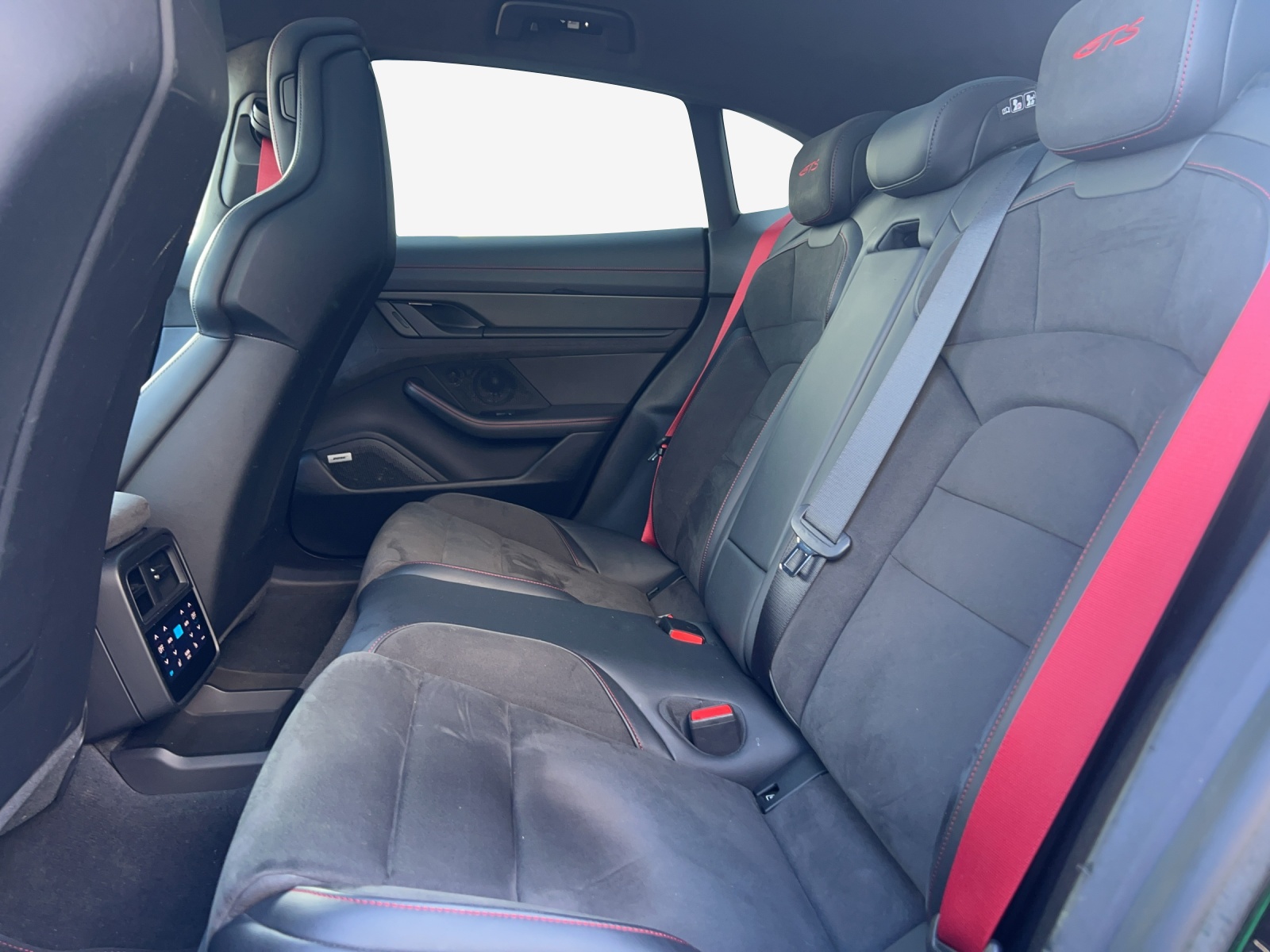 PORSCHE Taycan GTS Sport Turismo Performance Plus 93,4kWh-image-11