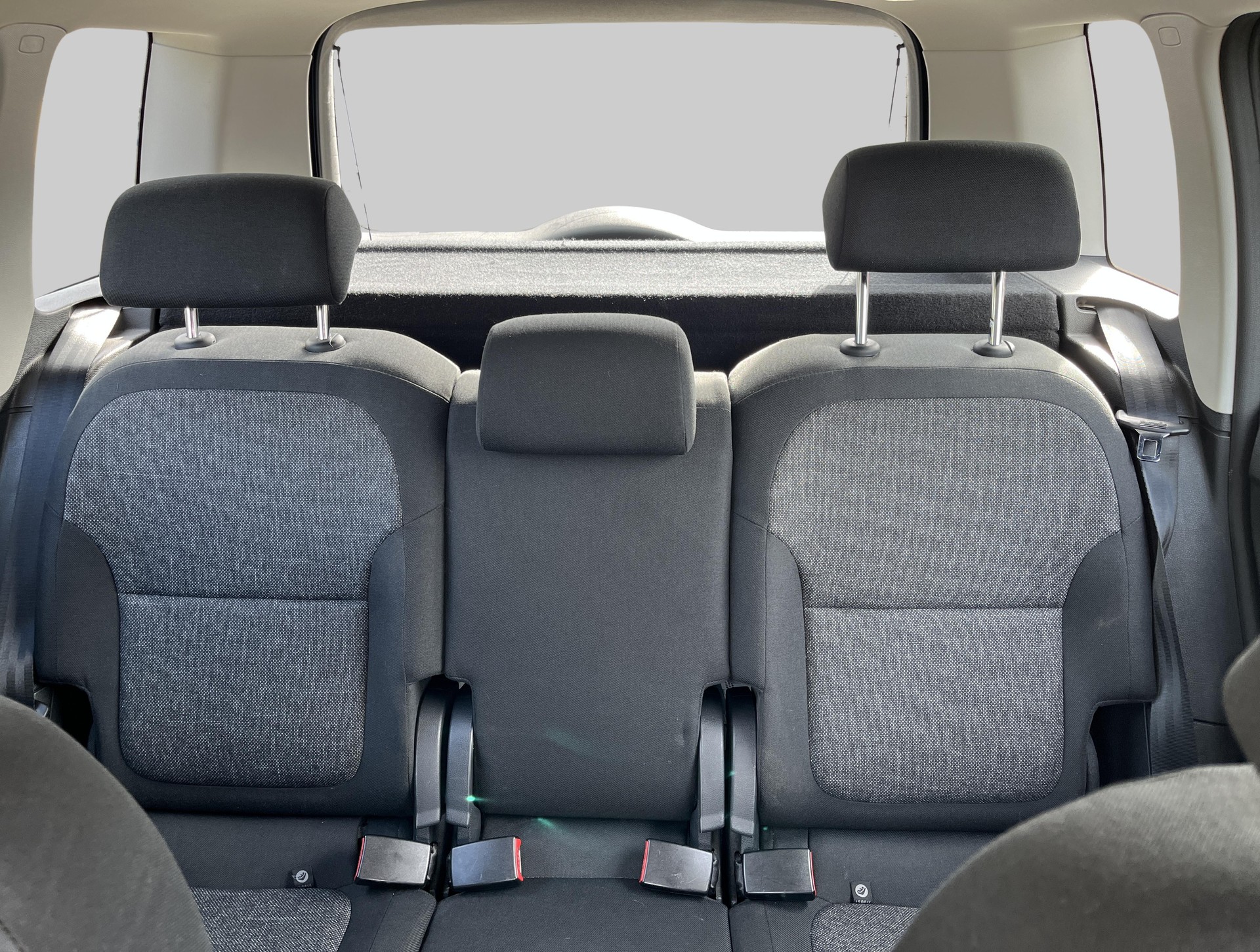 SKODA Yeti 1.2 TSI Active 4x2-image-8