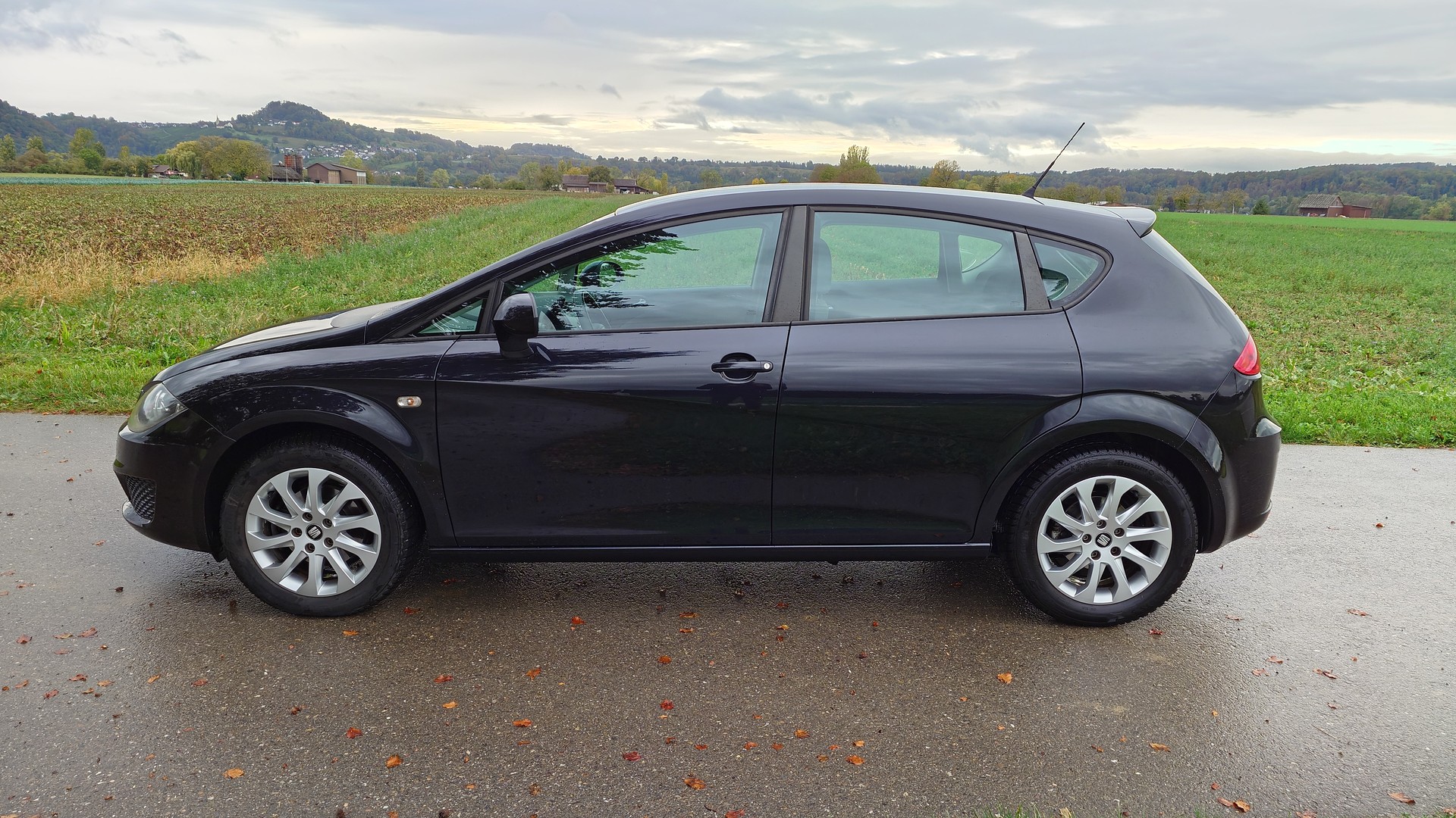 SEAT Leon 1.6 TDI Style-image-1