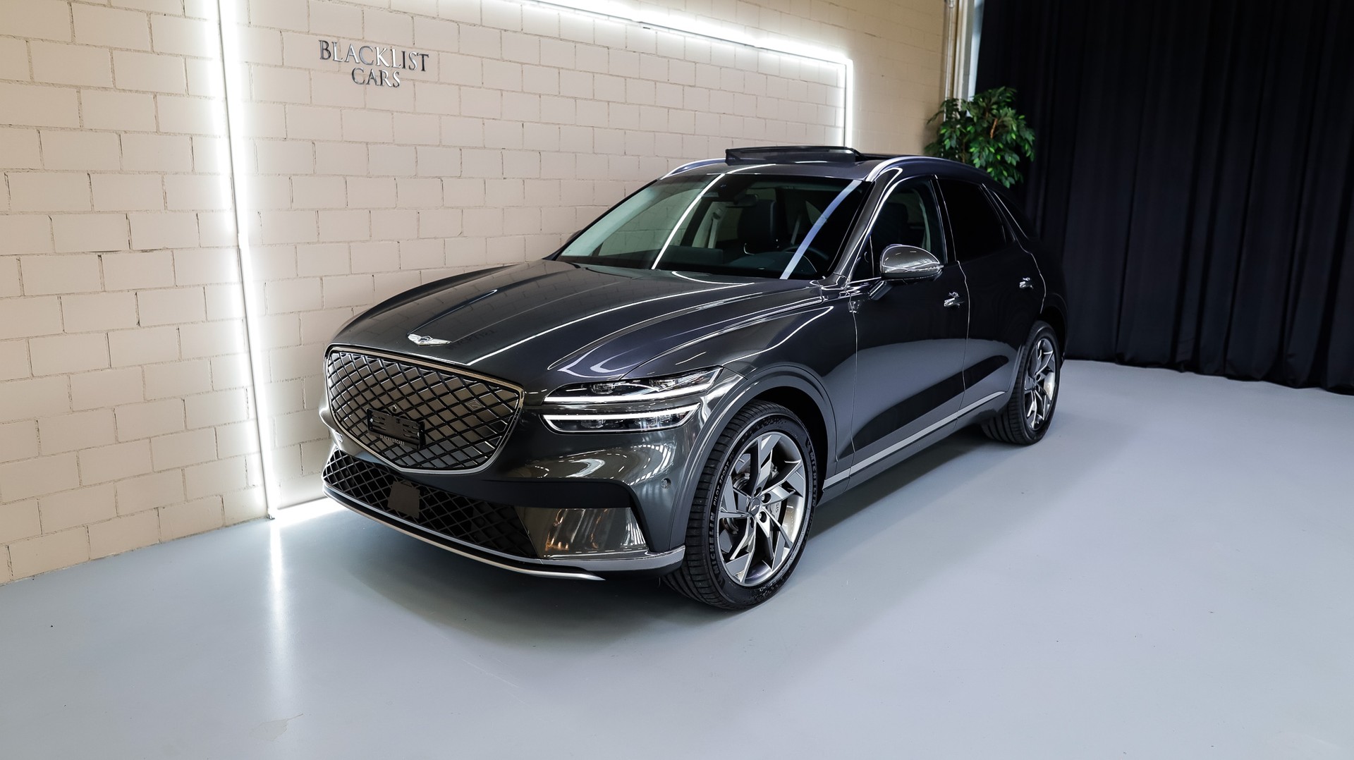 GENESIS GV70 Electrified Sport kWh 77,4 AWD * Makalu Gray Metallic *