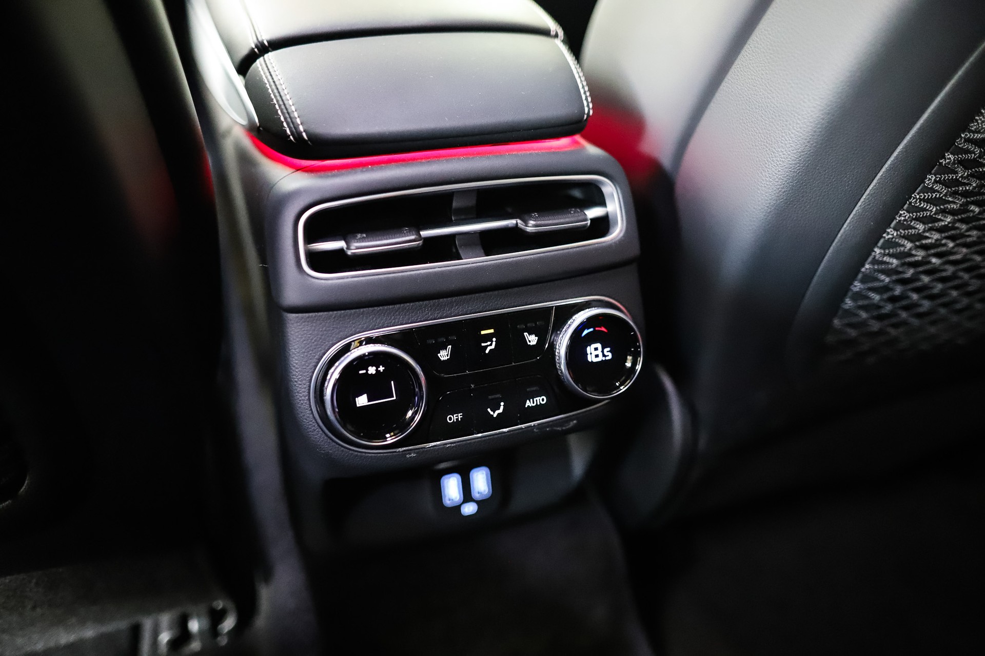 GENESIS GV70 Electrified Sport kWh 77,4 AWD * Makalu Gray Metallic *-image-14