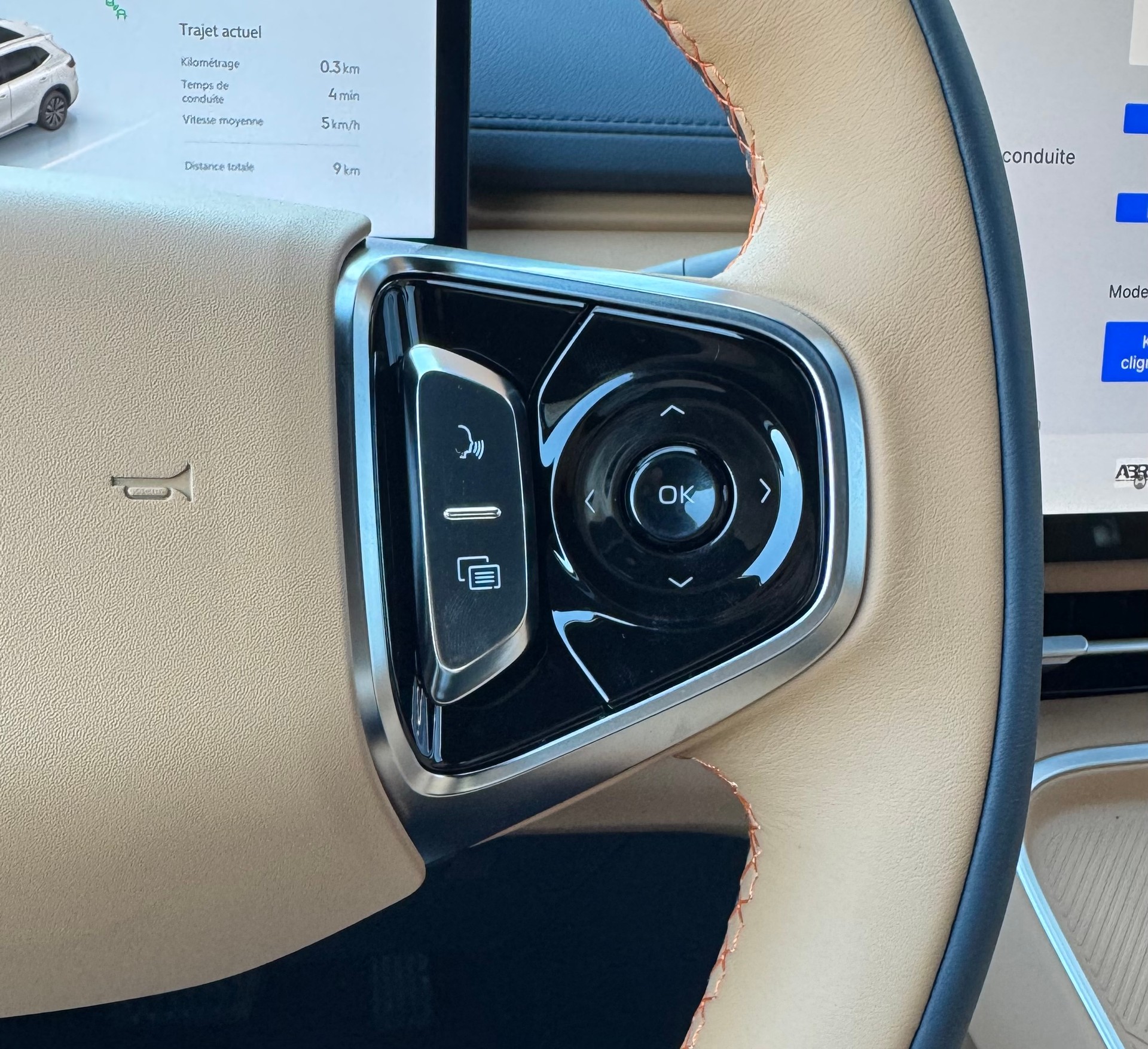 GEELY STARRAY EM-i Max+29.8 kWh cloudveil silver-image-18