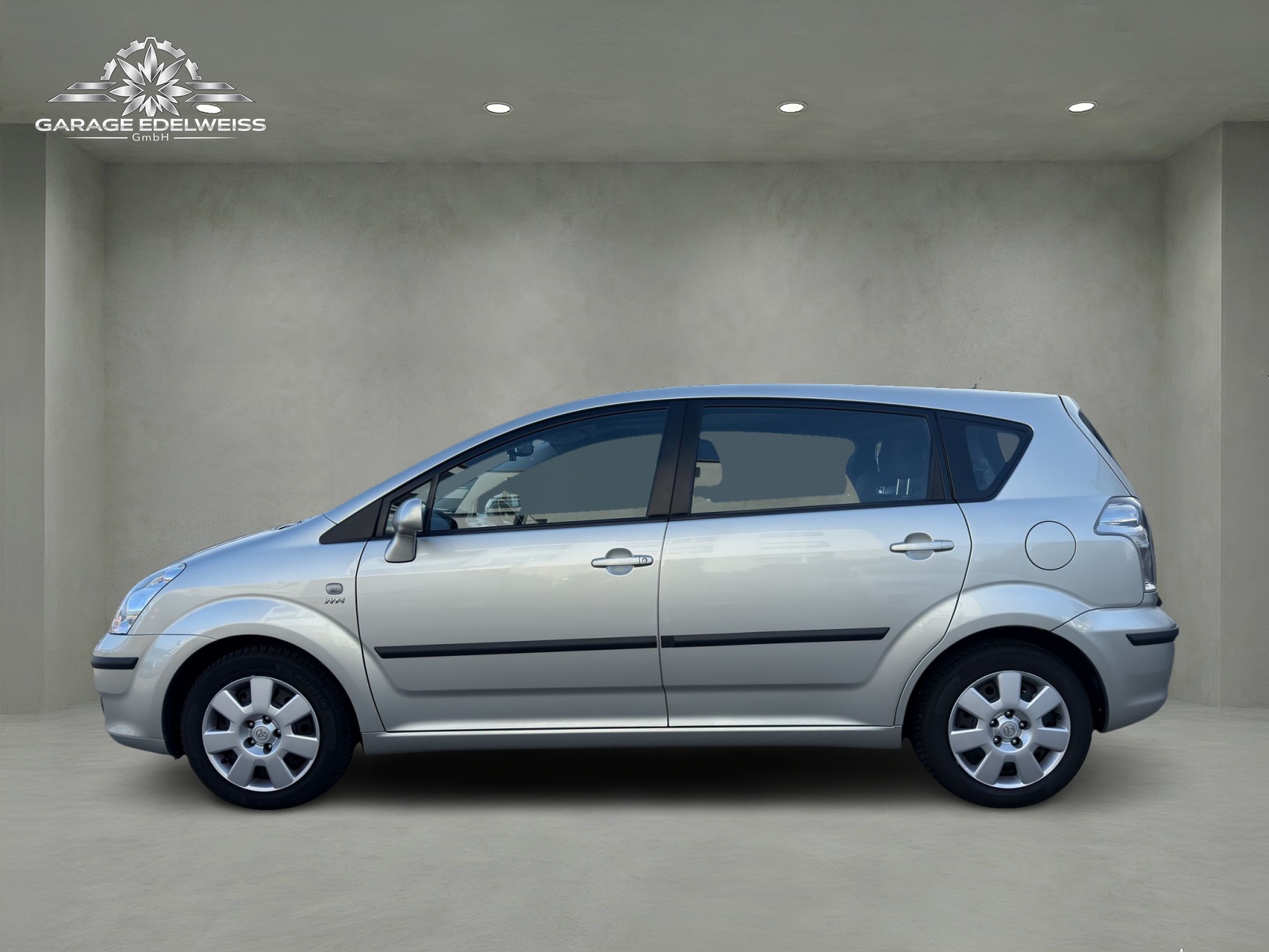 TOYOTA Corolla Verso 1.8 Linea Sol *7Plätzer*-image-1
