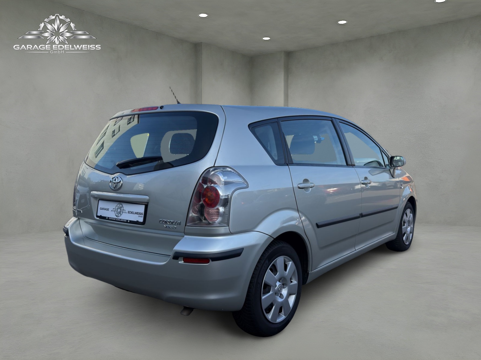 TOYOTA Corolla Verso 1.8 Linea Sol *7Plätzer*-image-4
