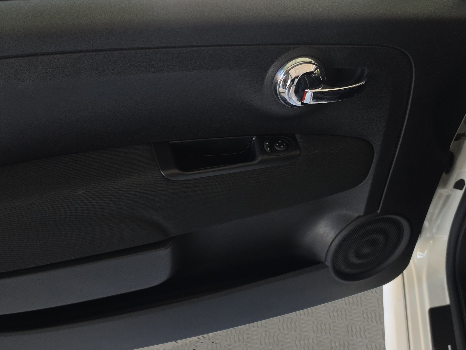 FIAT 500 1.4 16V Turbo Abarth-image-9