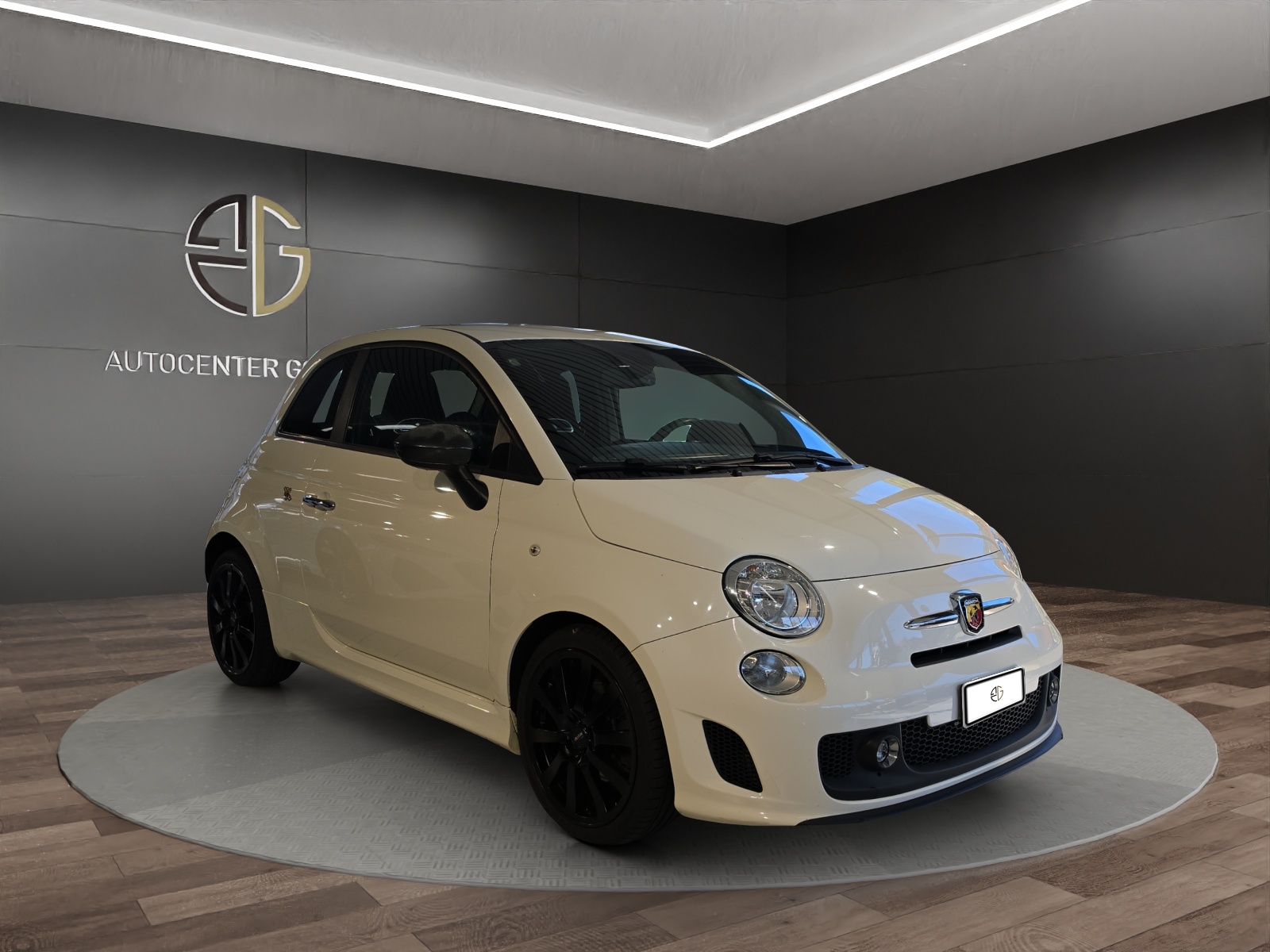 FIAT 500 1.4 16V Turbo Abarth-image-5