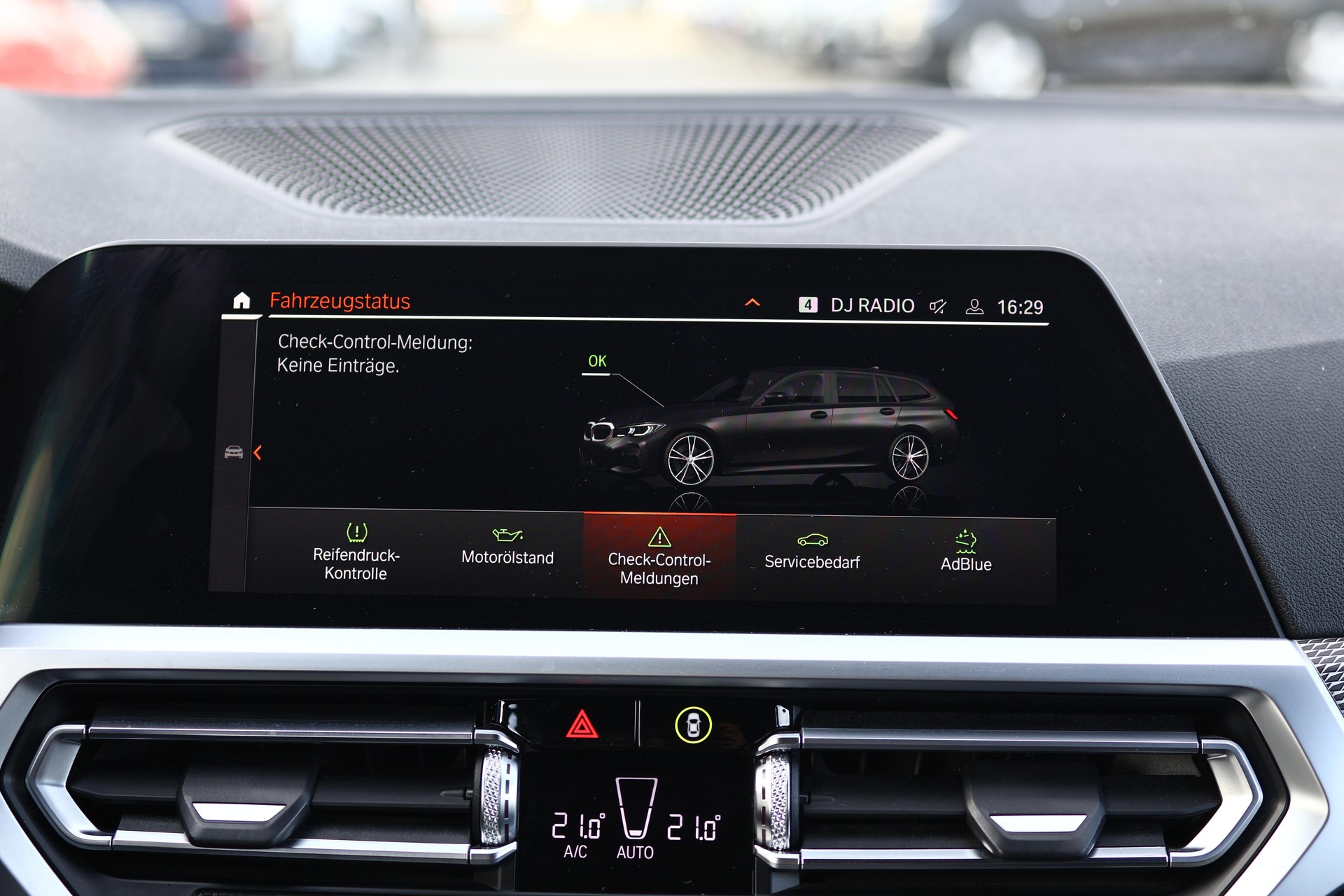 BMW 320d xDrive 48V Touring M Sport Steptronic * LASERLICHT * HEAD-UP DISPLAY * ELEKTRISCHE LEDERSITZE *-image-28