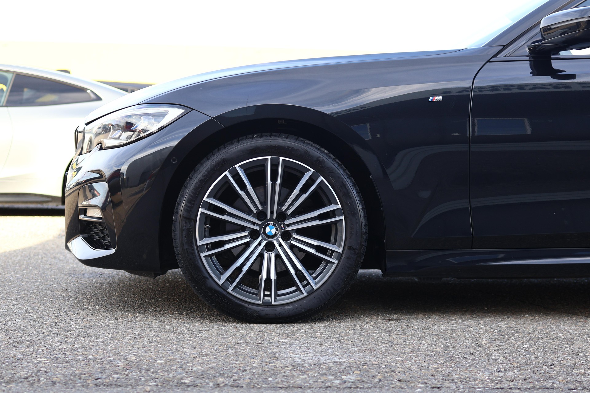 BMW 320d xDrive 48V Touring M Sport Steptronic * LASERLICHT * HEAD-UP DISPLAY * ELEKTRISCHE LEDERSITZE *-image-11