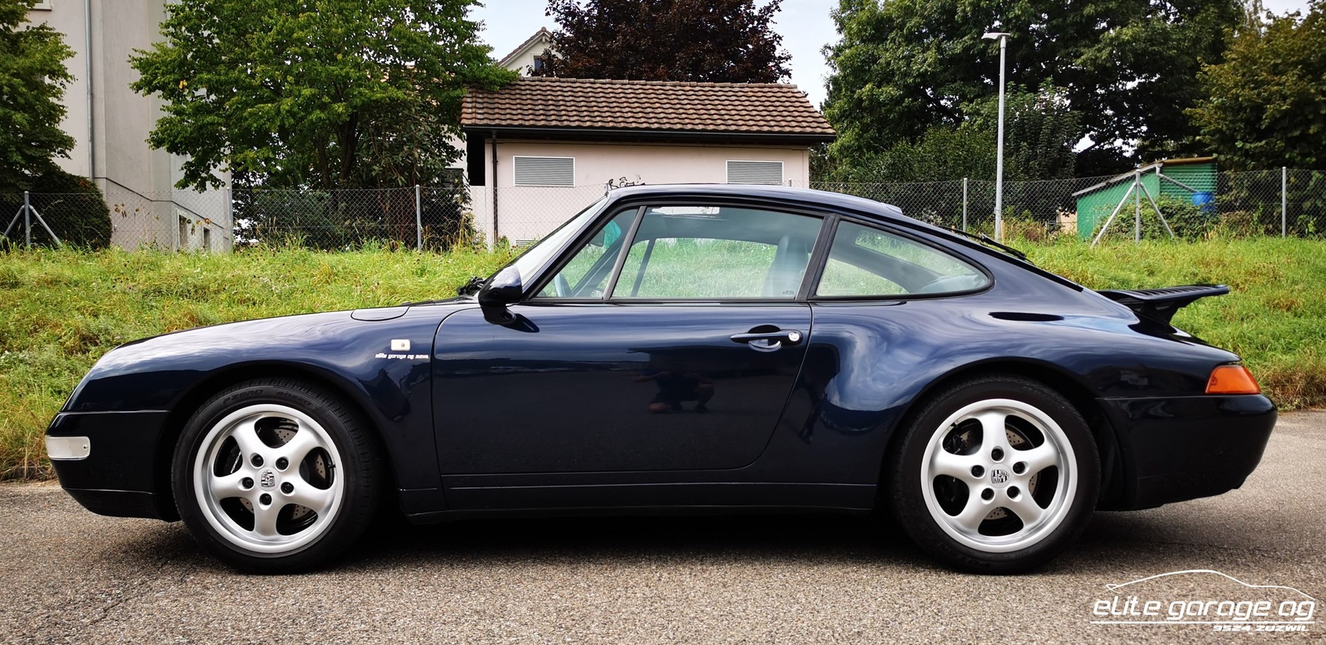 PORSCHE 911 Carrera-image-3