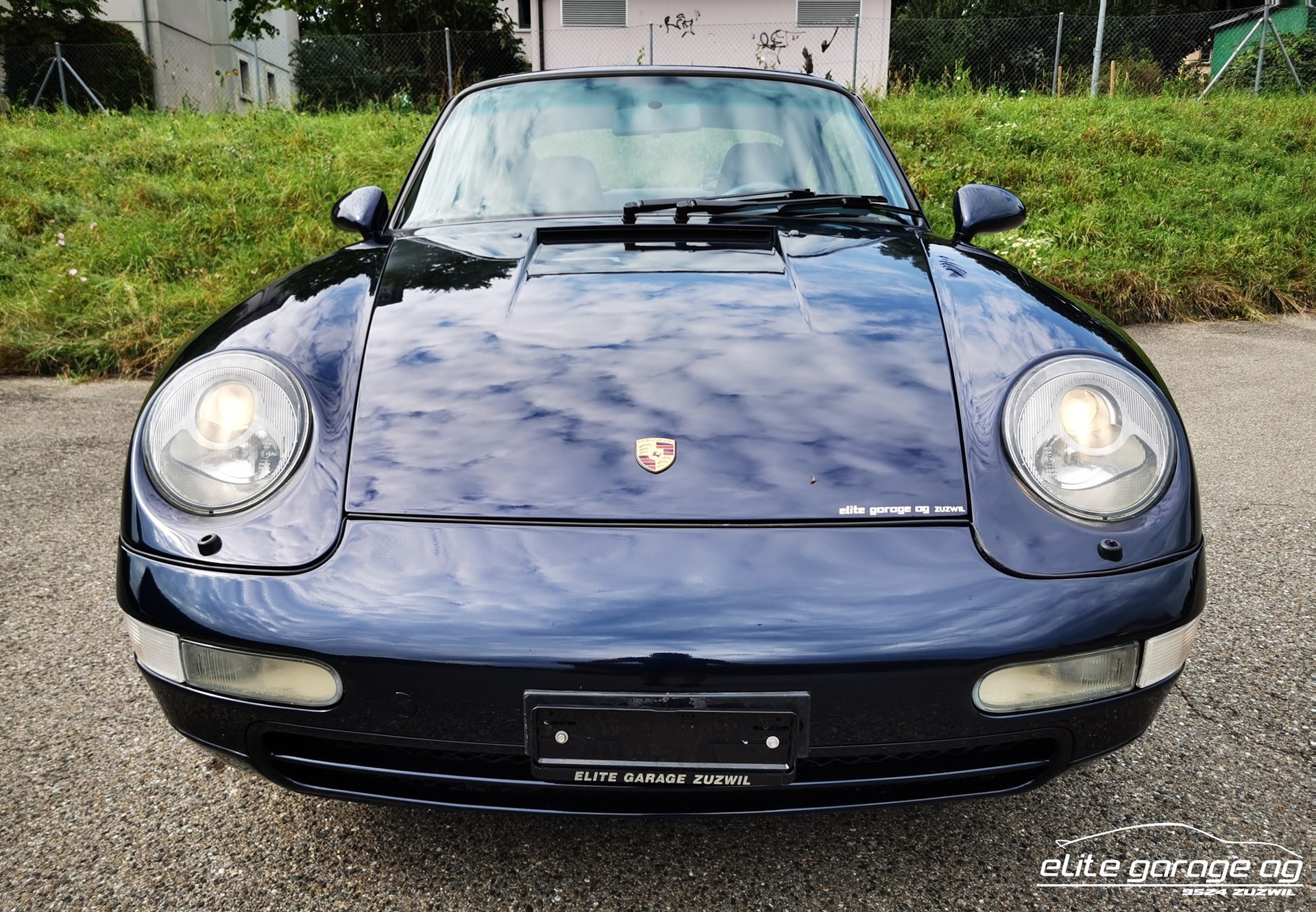 PORSCHE 911 Carrera-image-1