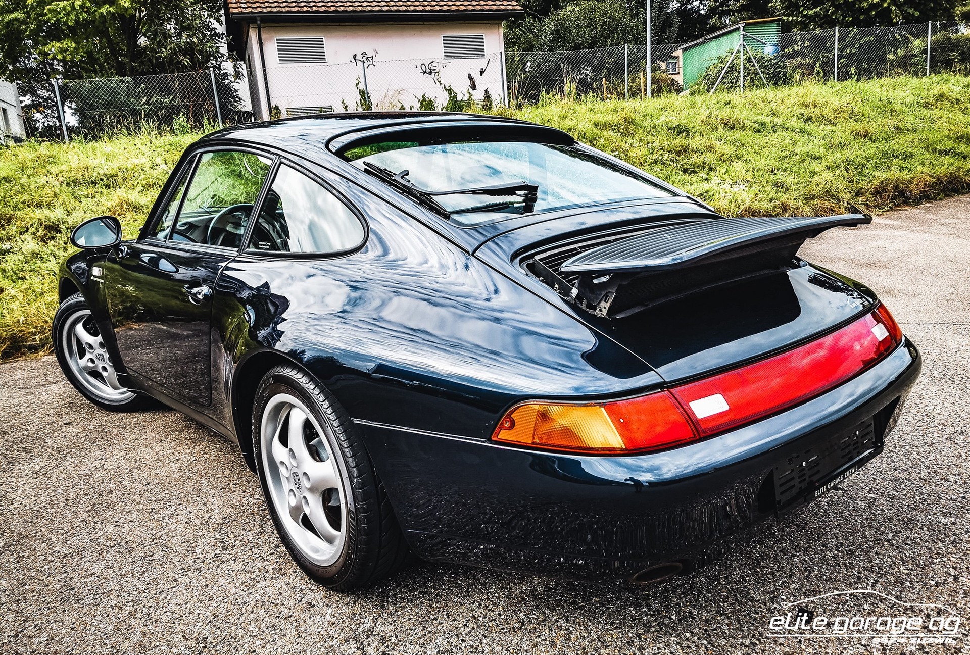PORSCHE 911 Carrera-image-6