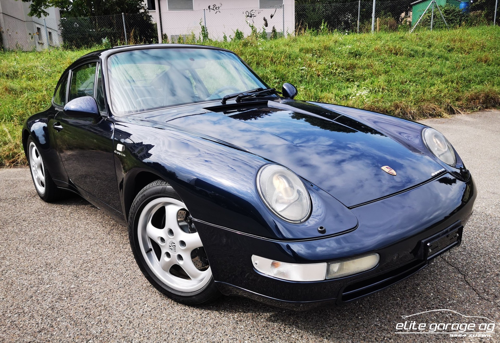 PORSCHE 911 Carrera-image-2