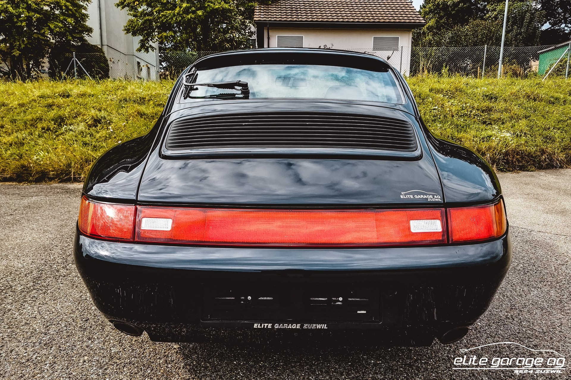 PORSCHE 911 Carrera-image-5