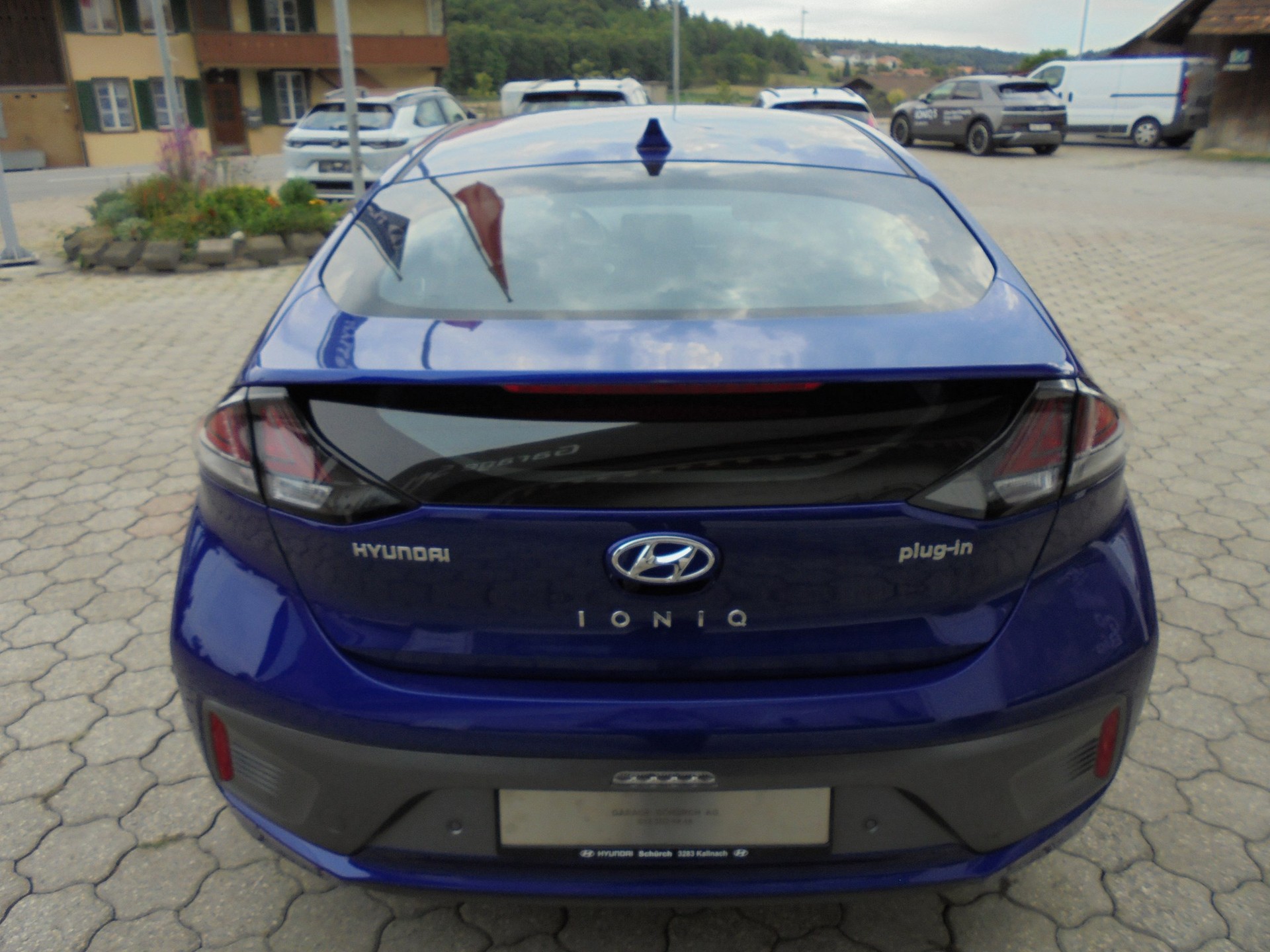 HYUNDAI Ioniq 1.6 GDi Plug in Hybrid Amplia DCT-image-5