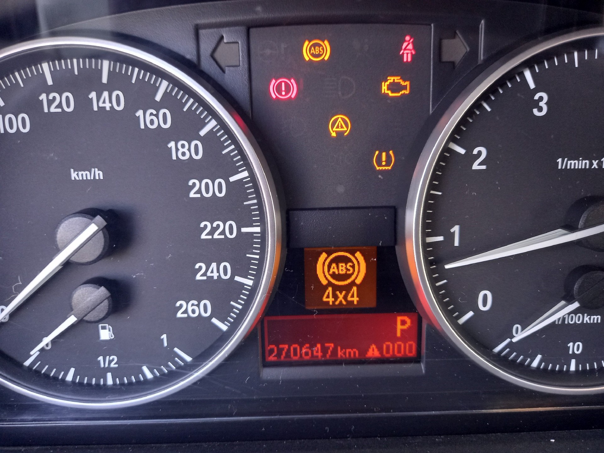BMW 325xi Touring Steptronic-image-12