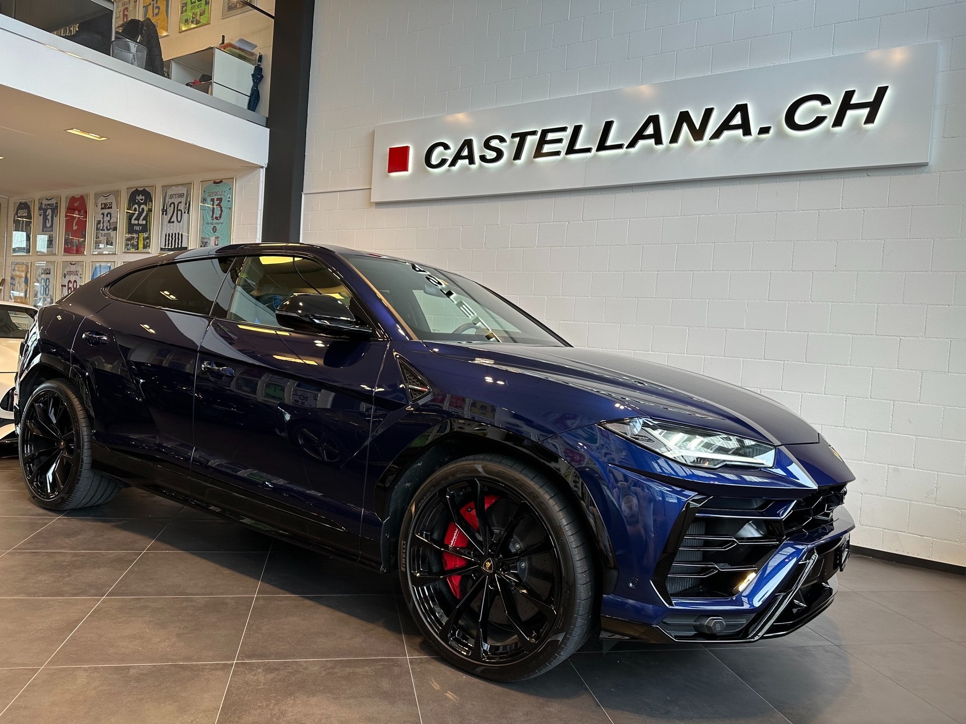 LAMBORGHINI Urus E-Gear-image-0