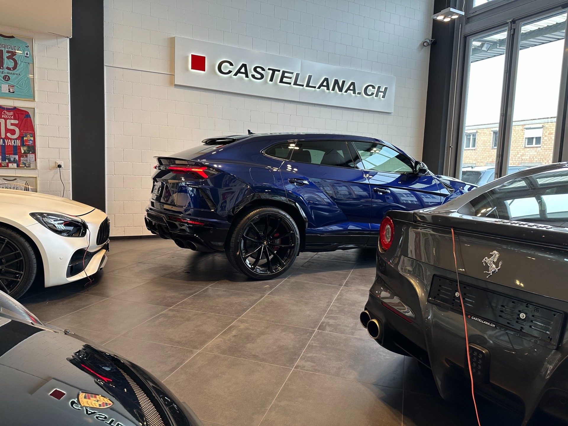 LAMBORGHINI Urus E-Gear-image-5