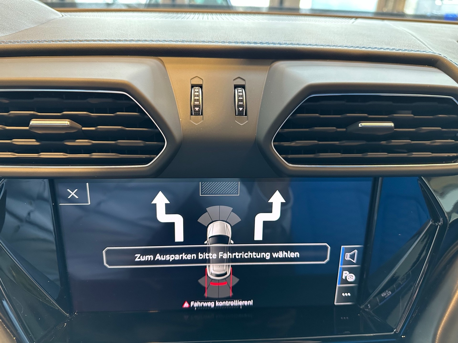 LAMBORGHINI Urus E-Gear-image-21