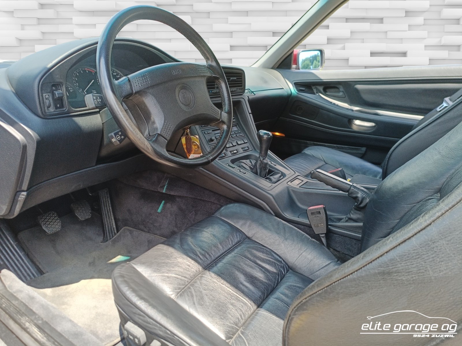 BMW 850Ci-image-7