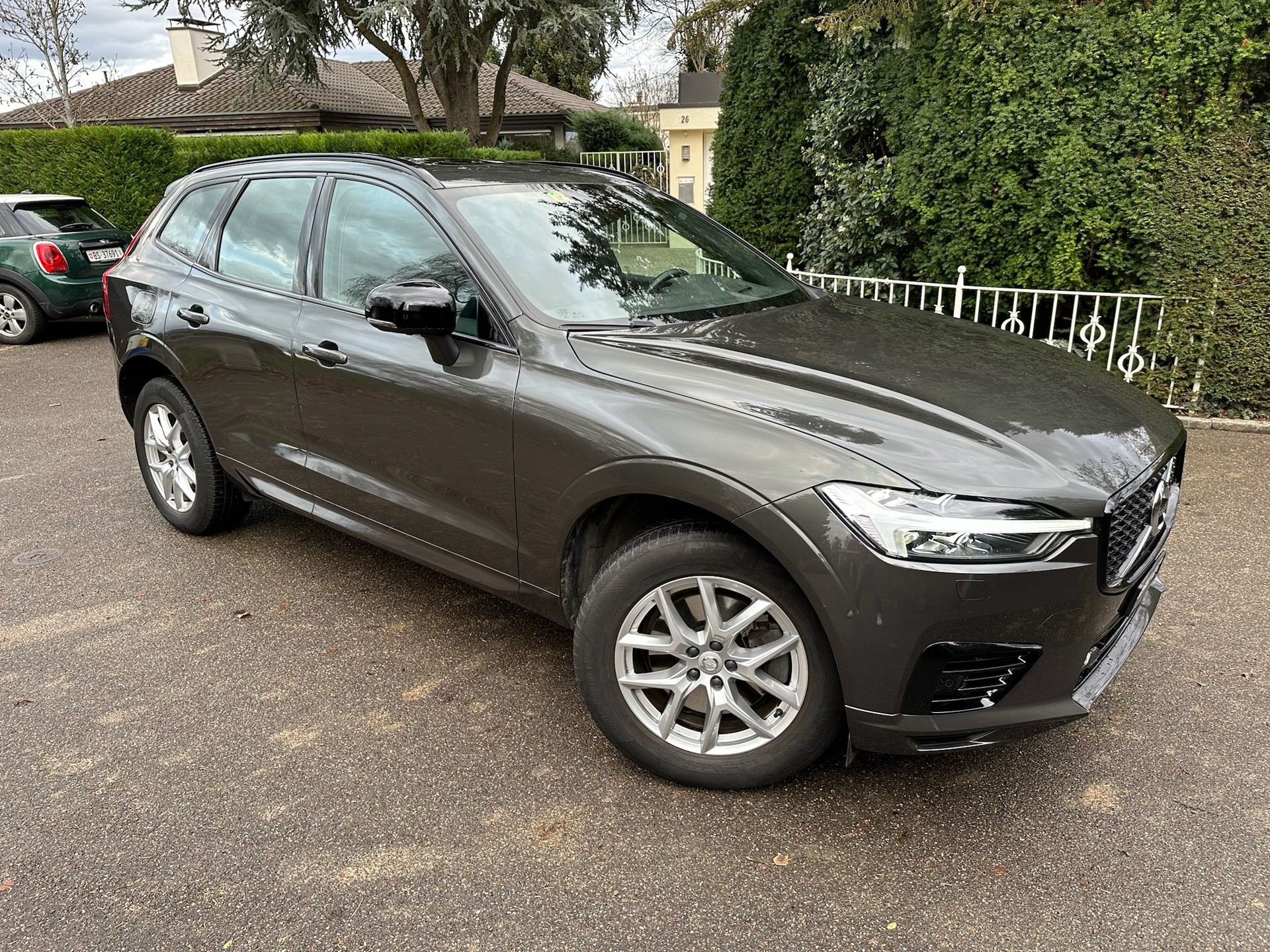 VOLVO XC60 T6 eAWD R-Design Expression Geartronic-image-3