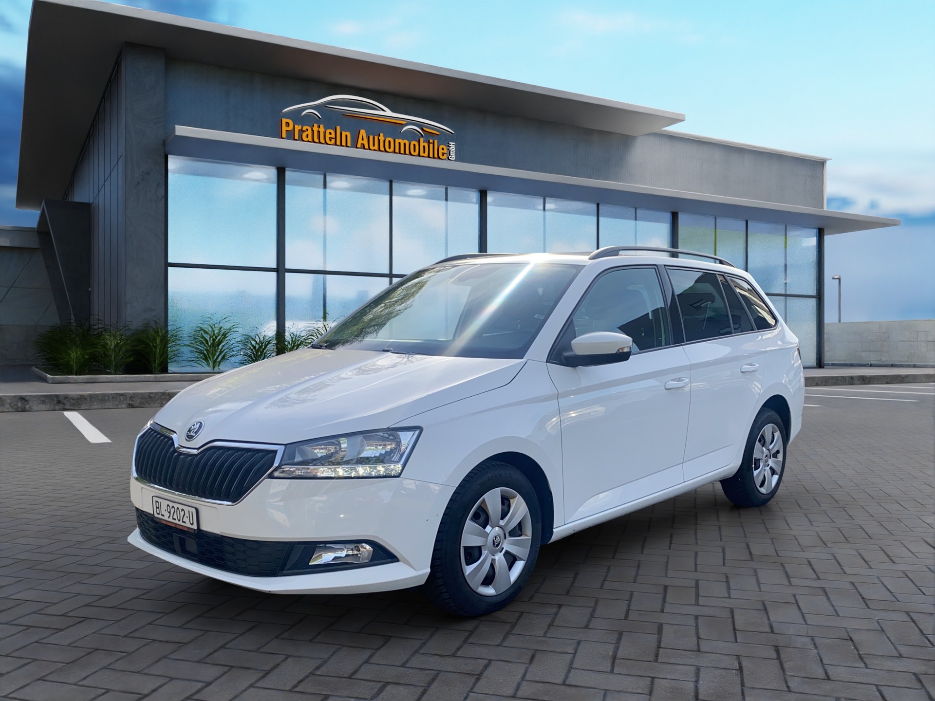 SKODA Fabia Combi 1.0 TSI Style DSG-image-0