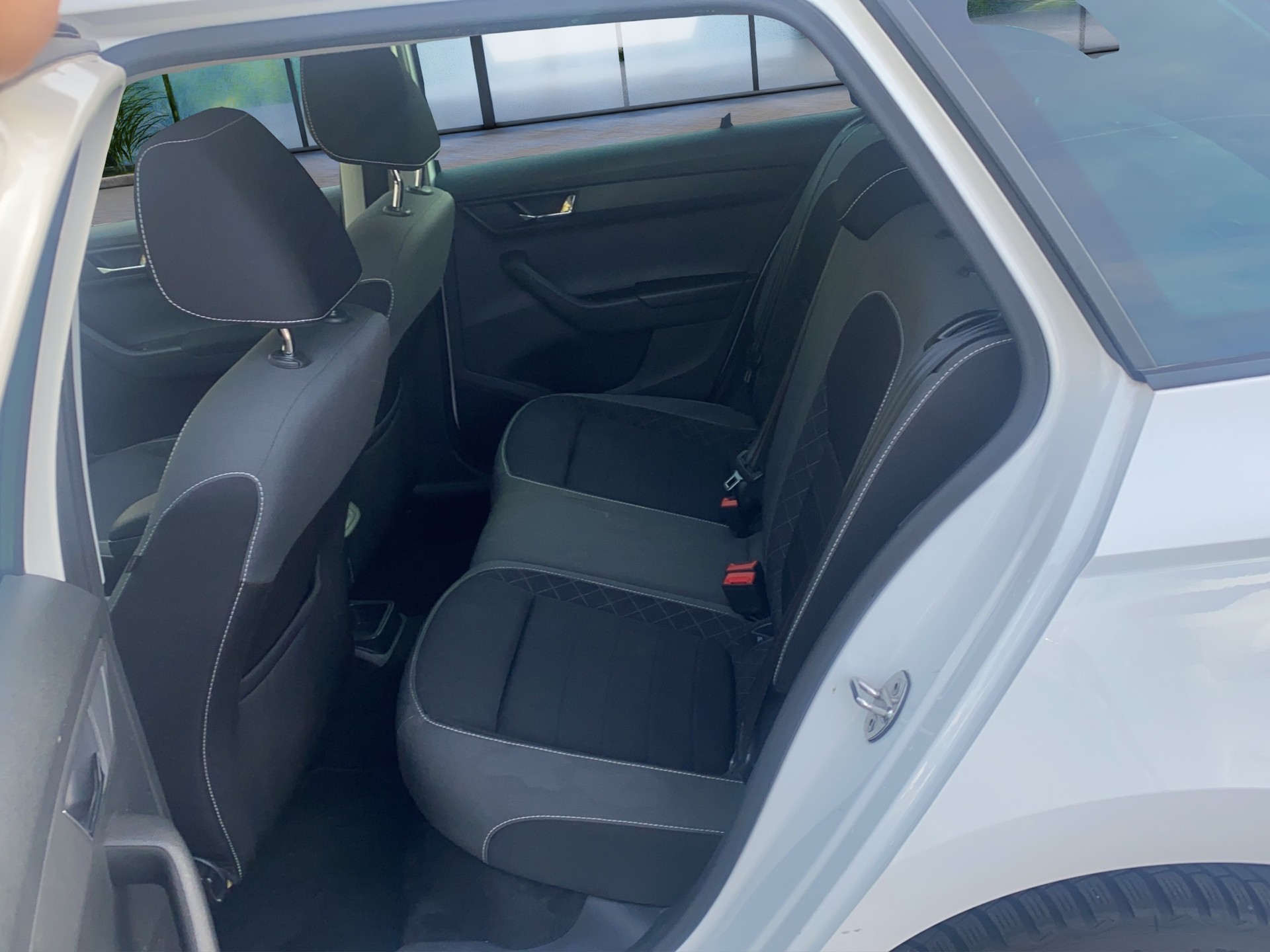 SKODA Fabia Combi 1.0 TSI Style DSG-image-13