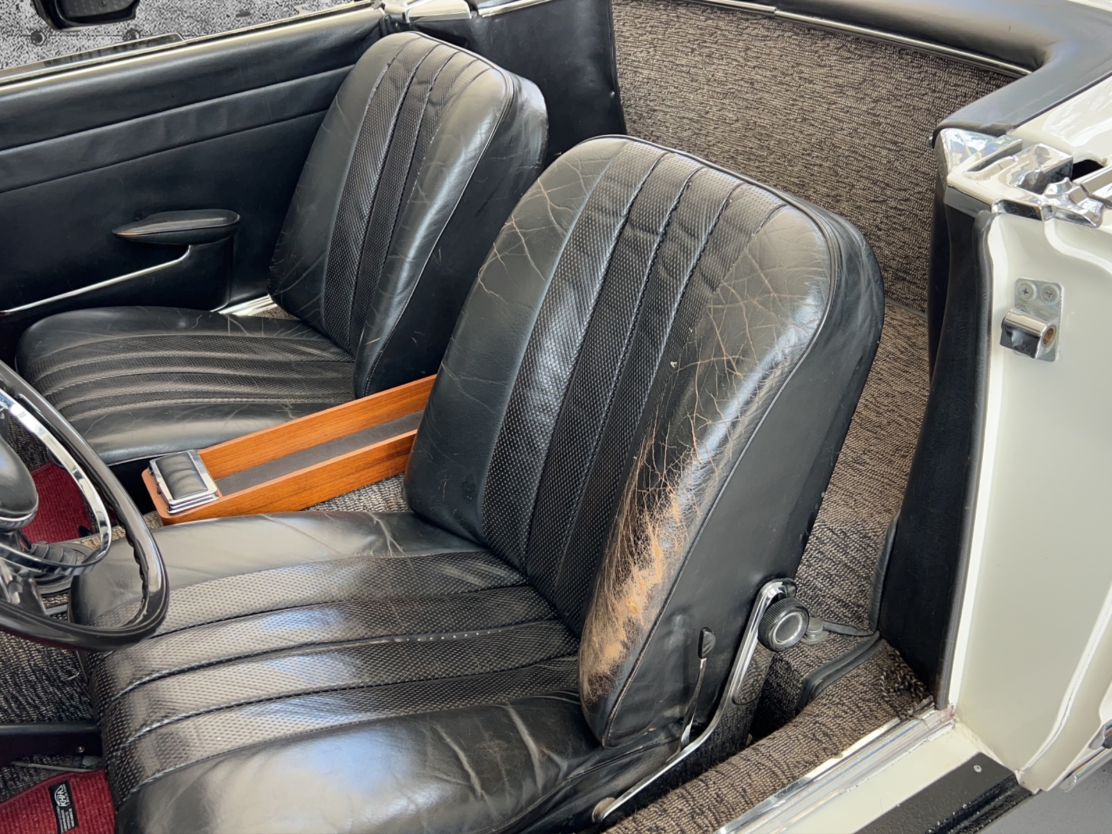 MERCEDES-BENZ 230 SL Pagode-image-7