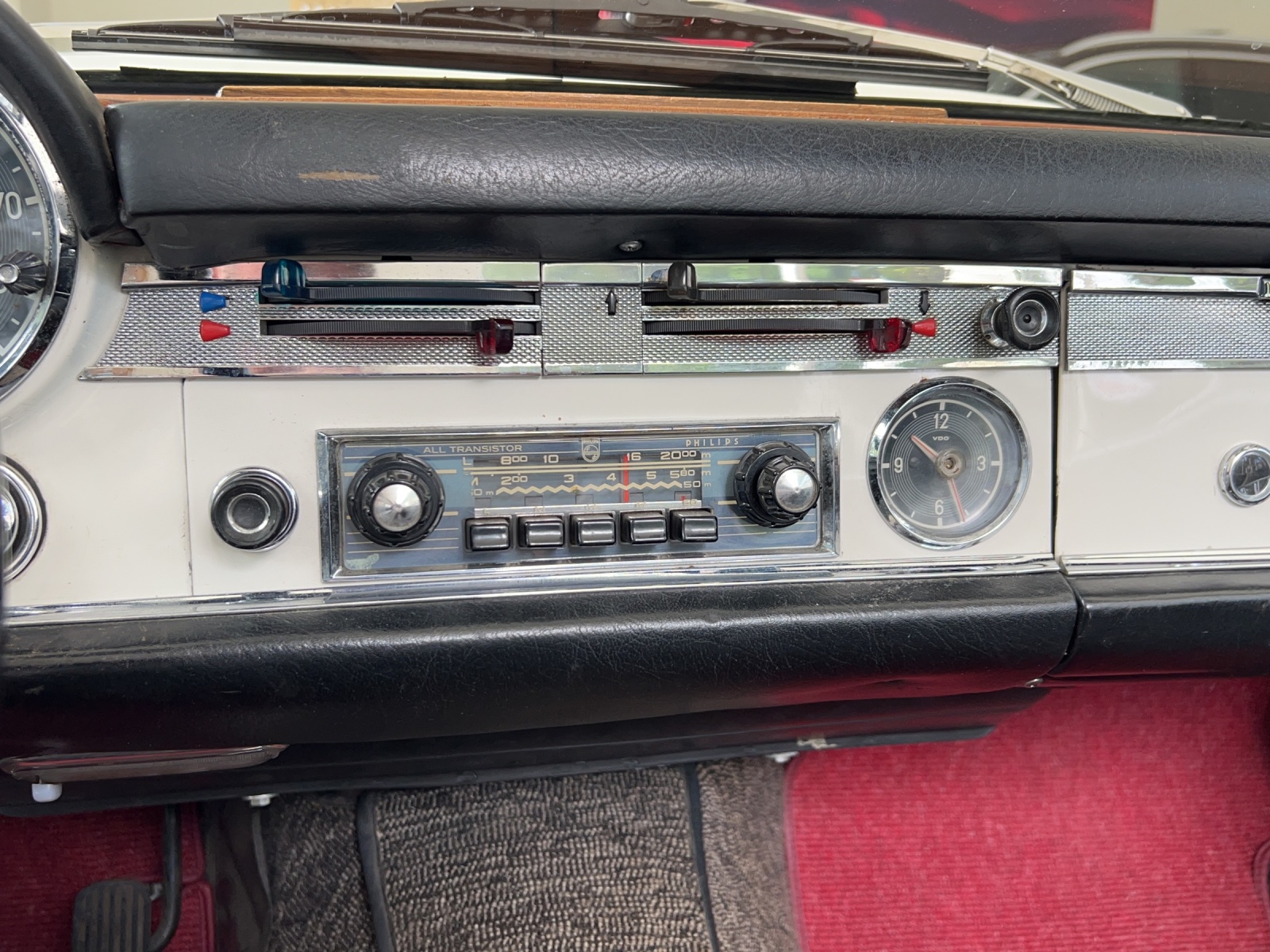 MERCEDES-BENZ 230 SL Pagode-image-10