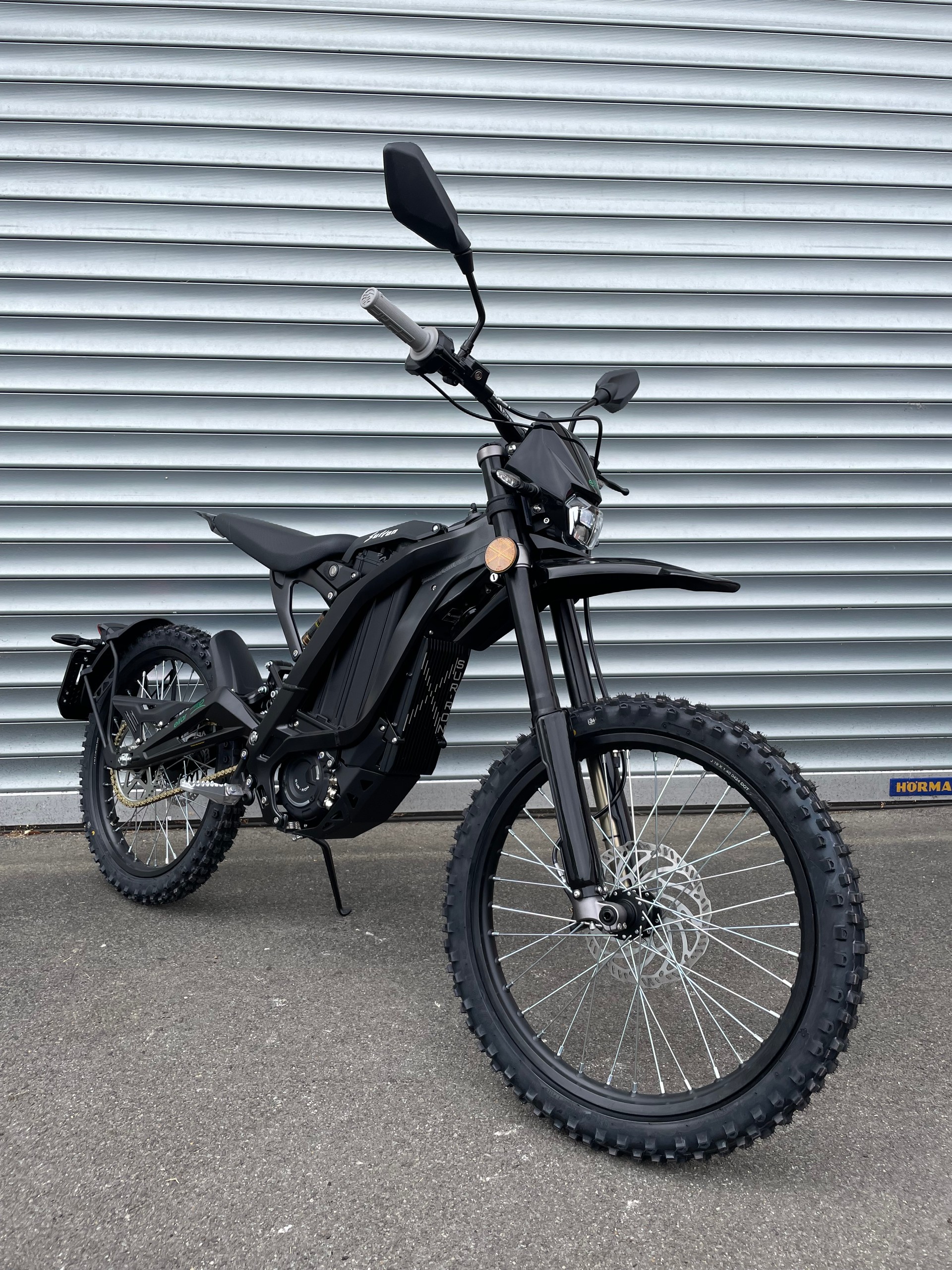 SUR-RON Light Bee L1e Black