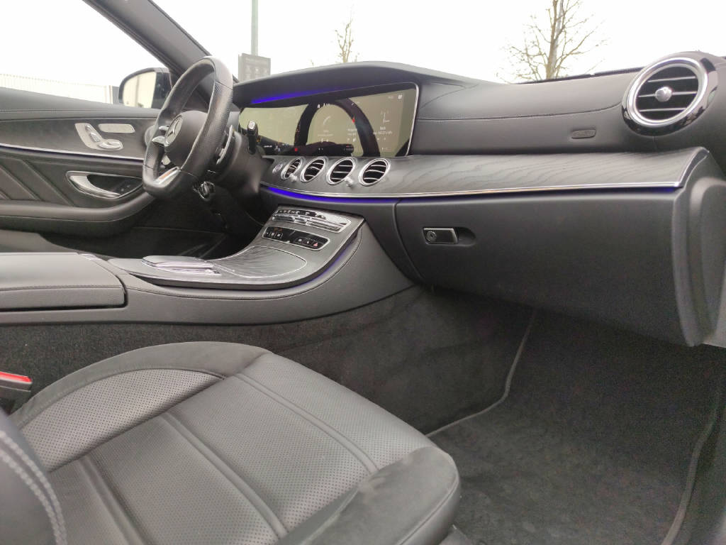 MERCEDES-BENZ E 53 AMG 4Matic+ T-Modell-image-11