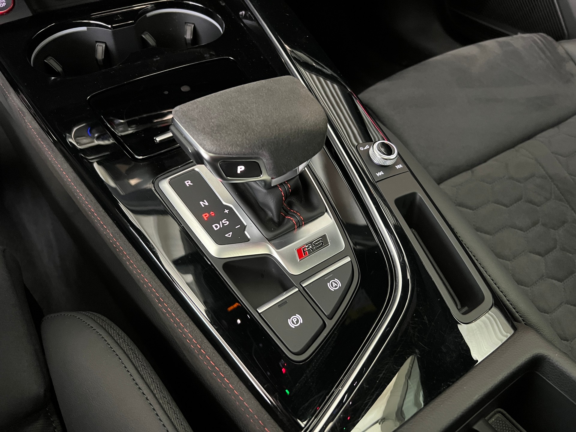 AUDI RS5 Coupé 2.9 TFSI quattro tiptronic-image-13