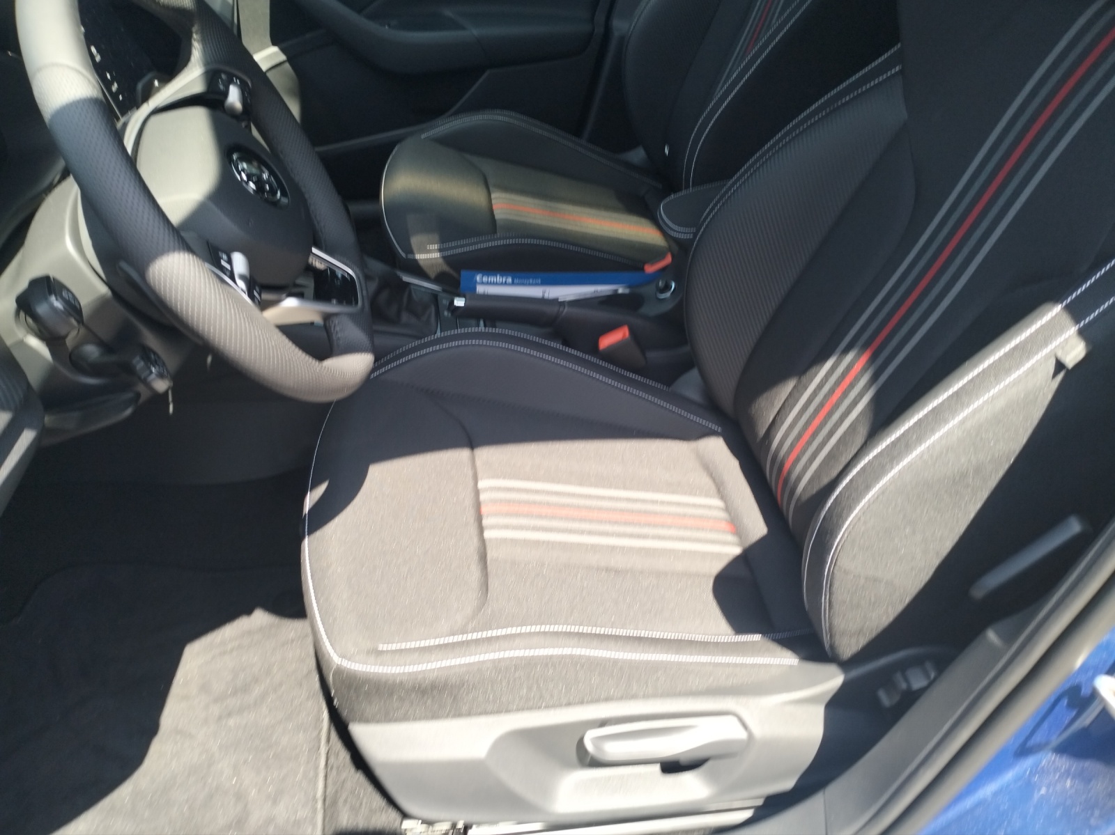 SKODA Kamiq 1.0 TSI Monte Carlo DSG-image-5