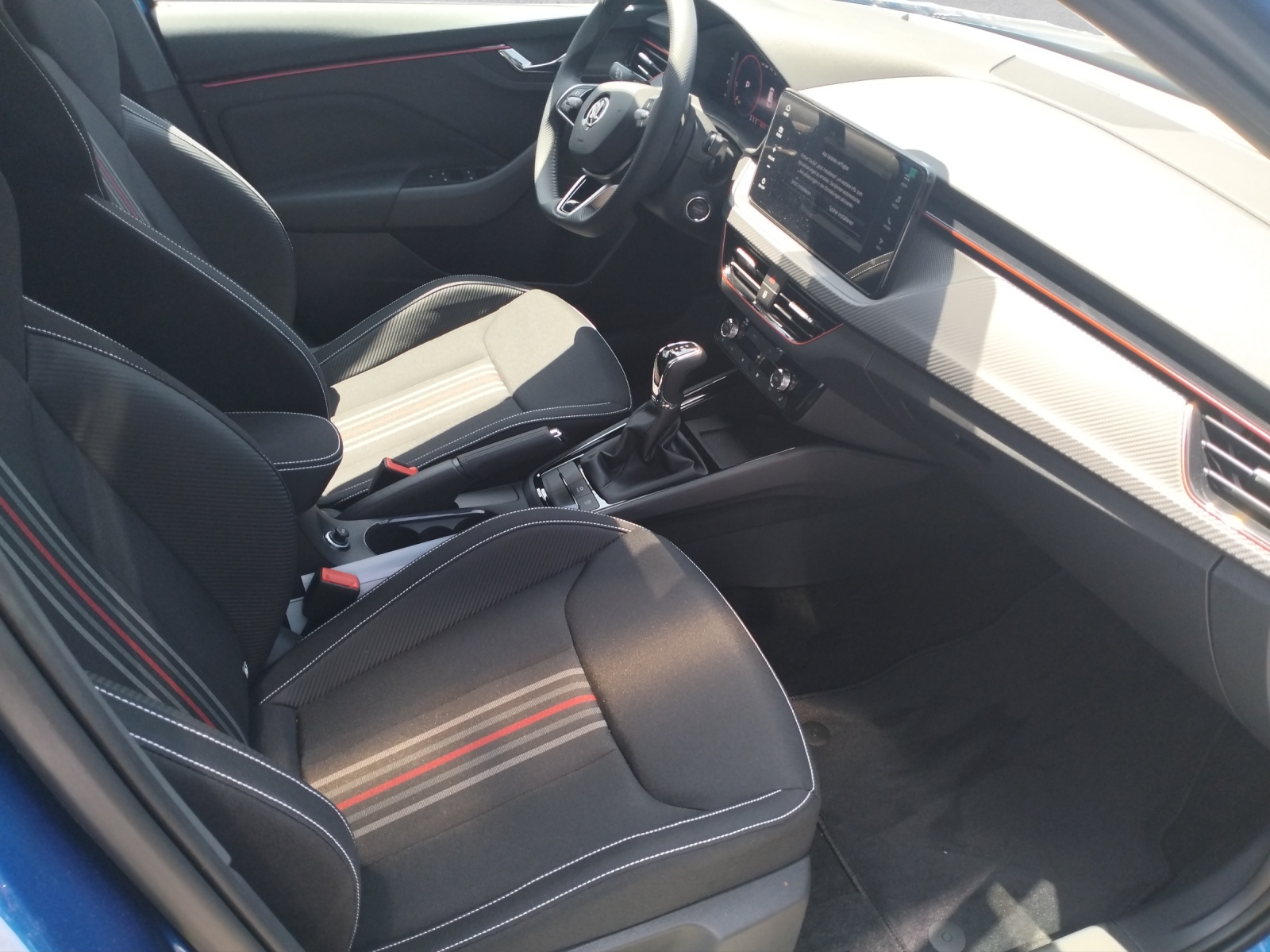 SKODA Kamiq 1.0 TSI Monte Carlo DSG-image-7