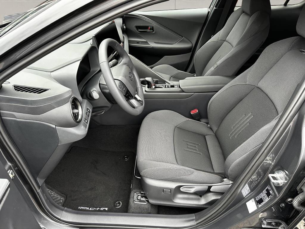 TOYOTA C-HR 2.0 HEV Trend 4x4-image-8