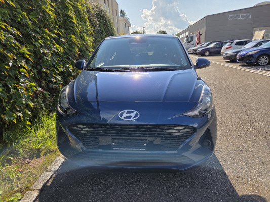 HYUNDAI i10 1.2 Amplia Aut.-image-1