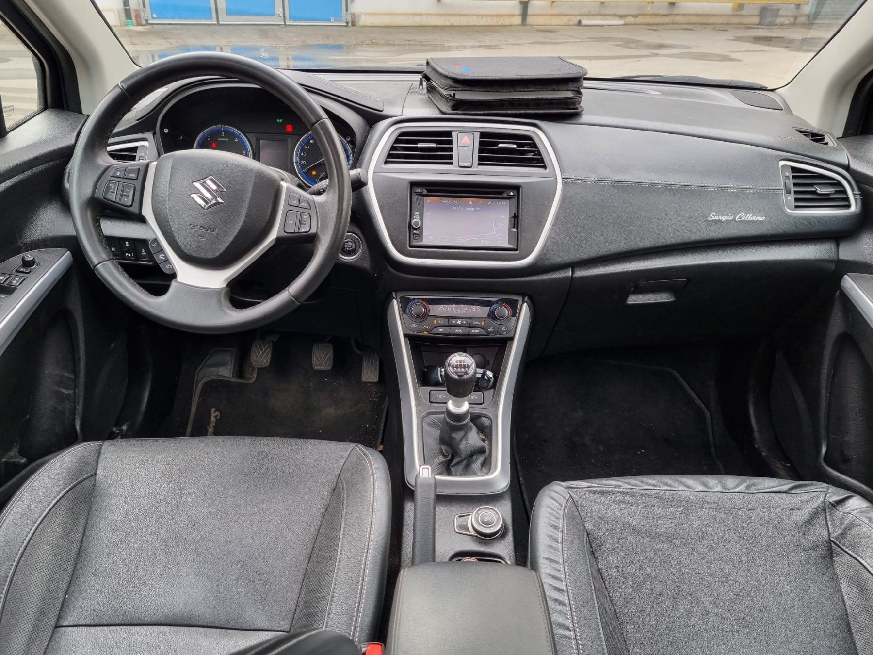 SUZUKI SX4 S-Cross 1.6 TD Sergio Cellano Top 4WD-image-6