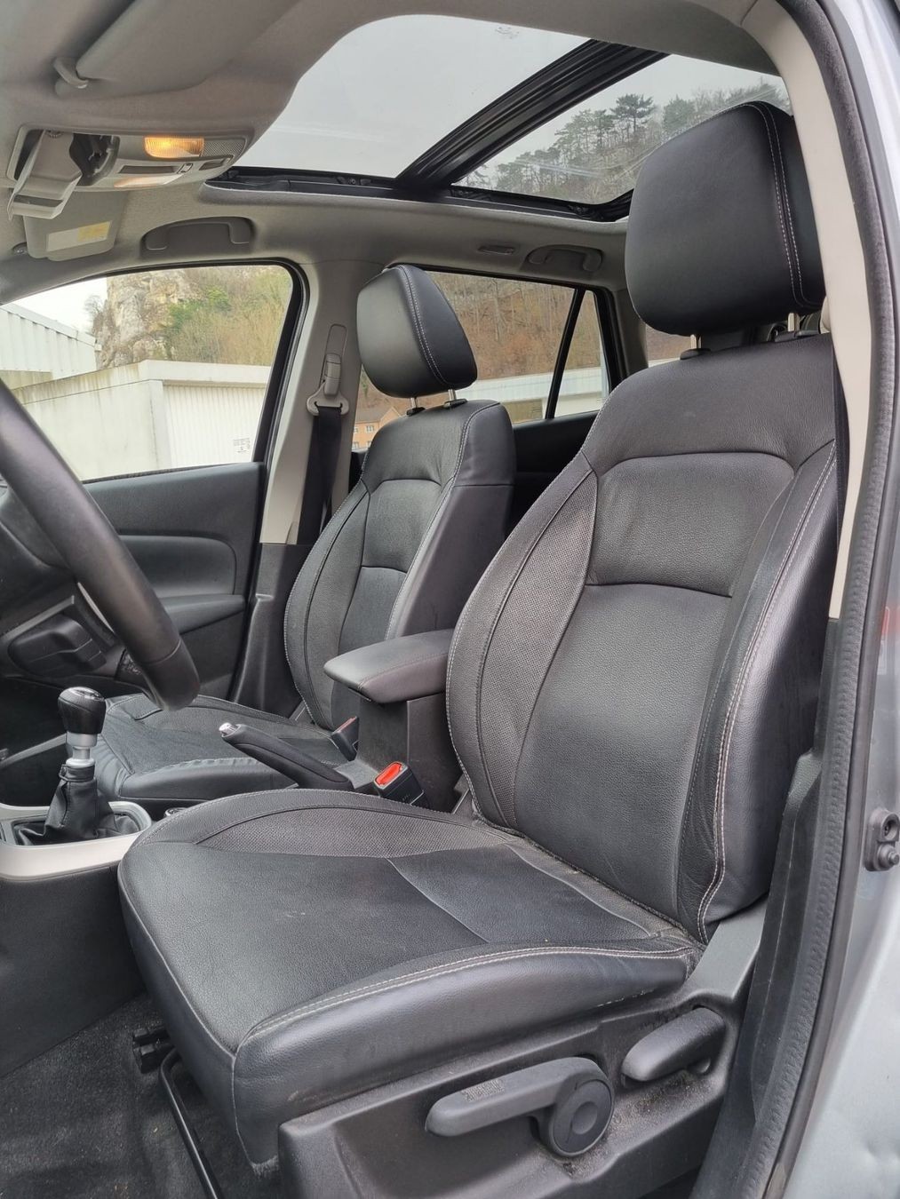 SUZUKI SX4 S-Cross 1.6 TD Sergio Cellano Top 4WD-image-7