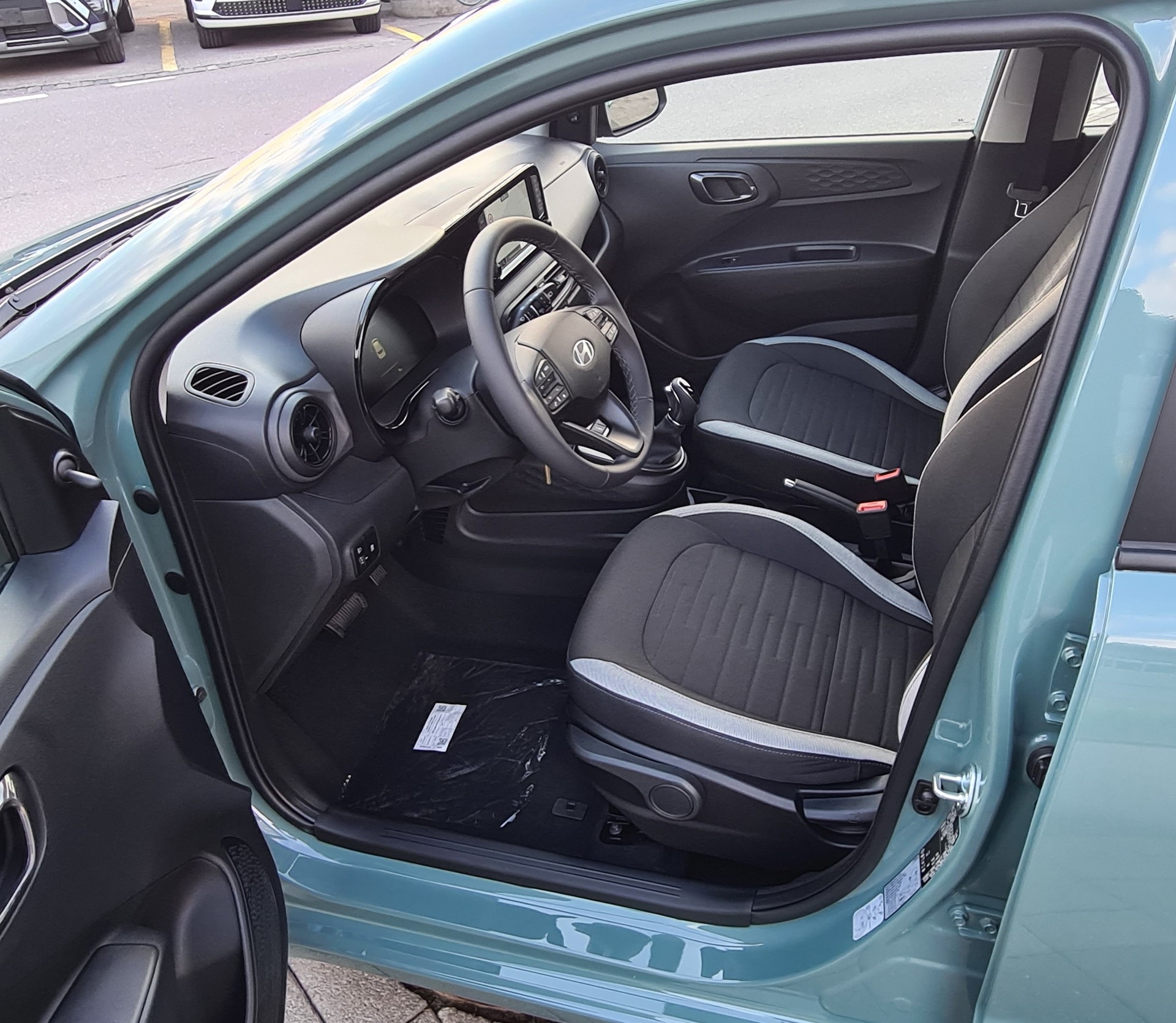 HYUNDAI i10 1.0 Origo Aut.-image-9
