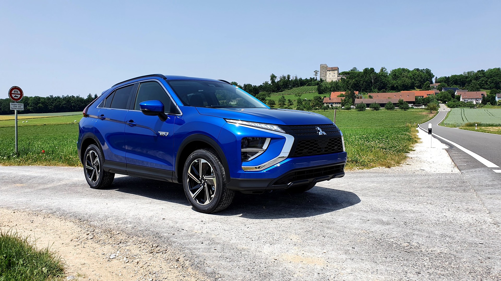 MITSUBISHI Eclip.Cross PHEV Intense / Helvetia-image-1
