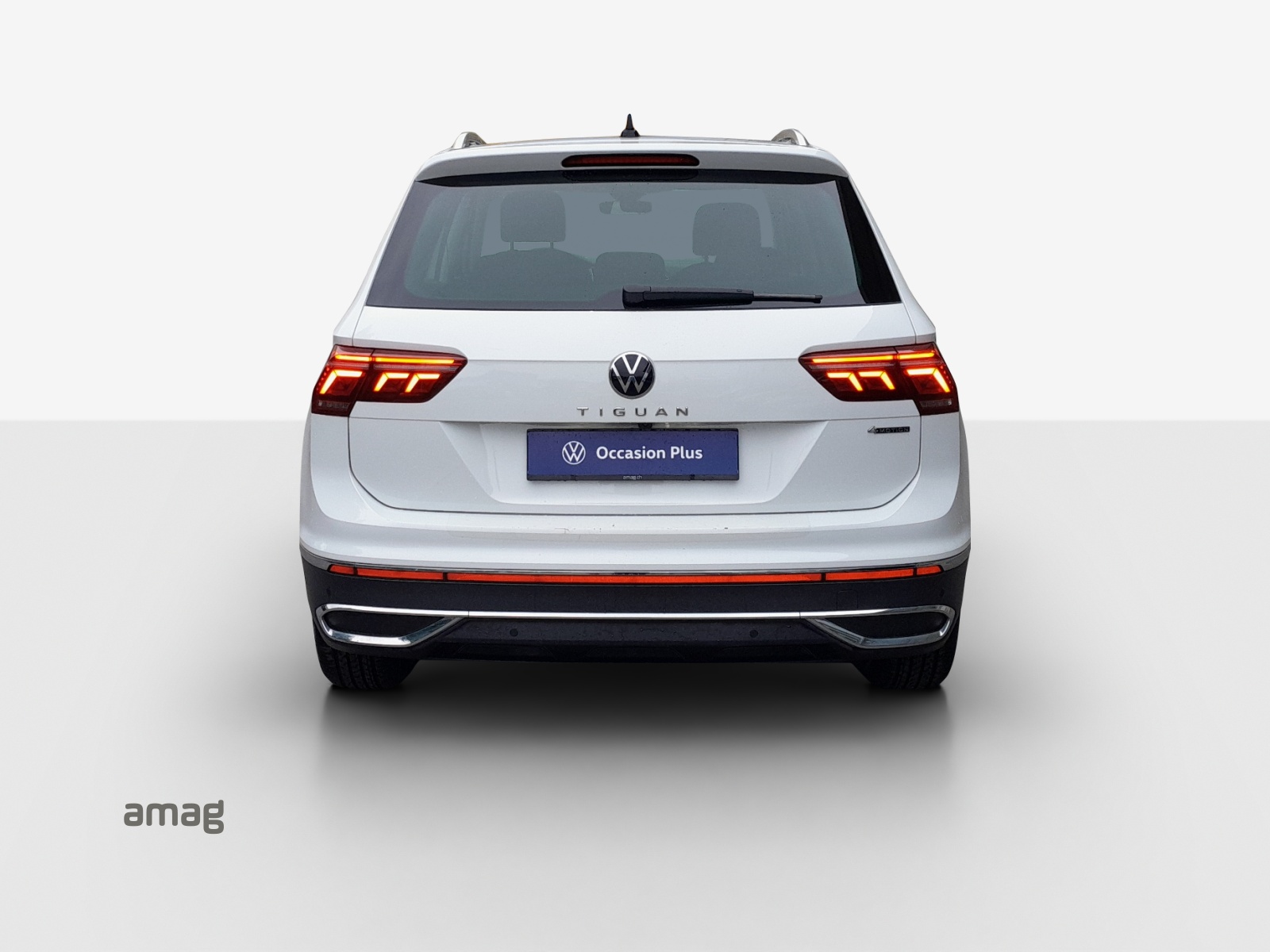 VW Tiguan 2.0 TDI SCR Elegance 4Motion DSG-image-3