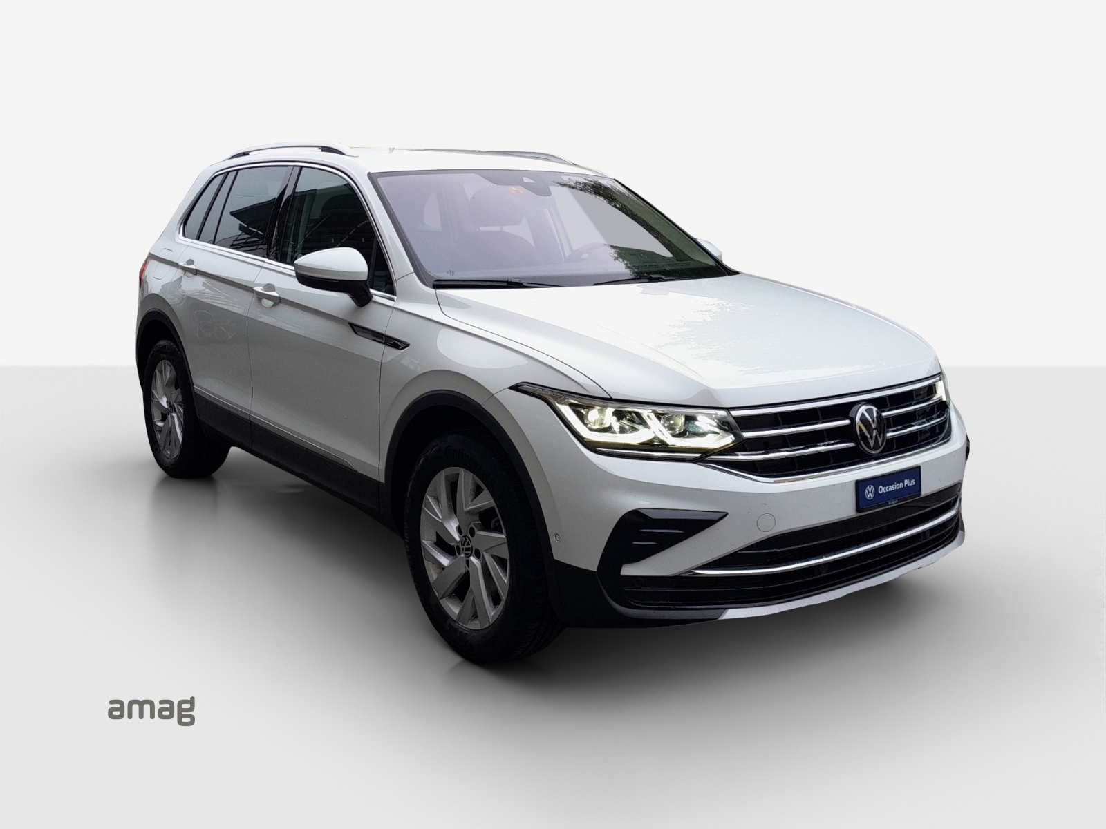 VW Tiguan 2.0 TDI SCR Elegance 4Motion DSG-image-5